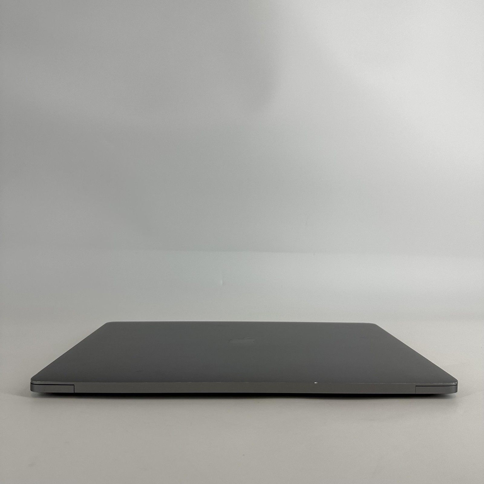 MacBook Pro 16 Touch Bar Space Gray 2019 i9 64GB 1TB Radeon Pro 5500M Bent Frame