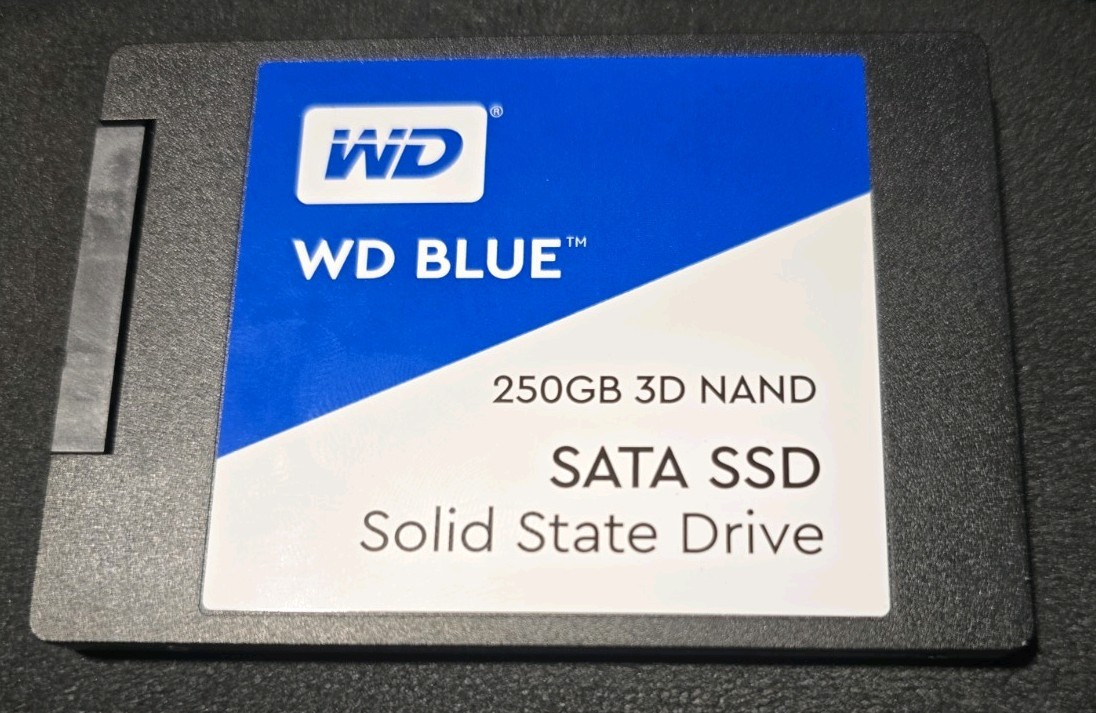 Western Digital WD Blue 3D NAND 250GB Internal SSD 2.5″