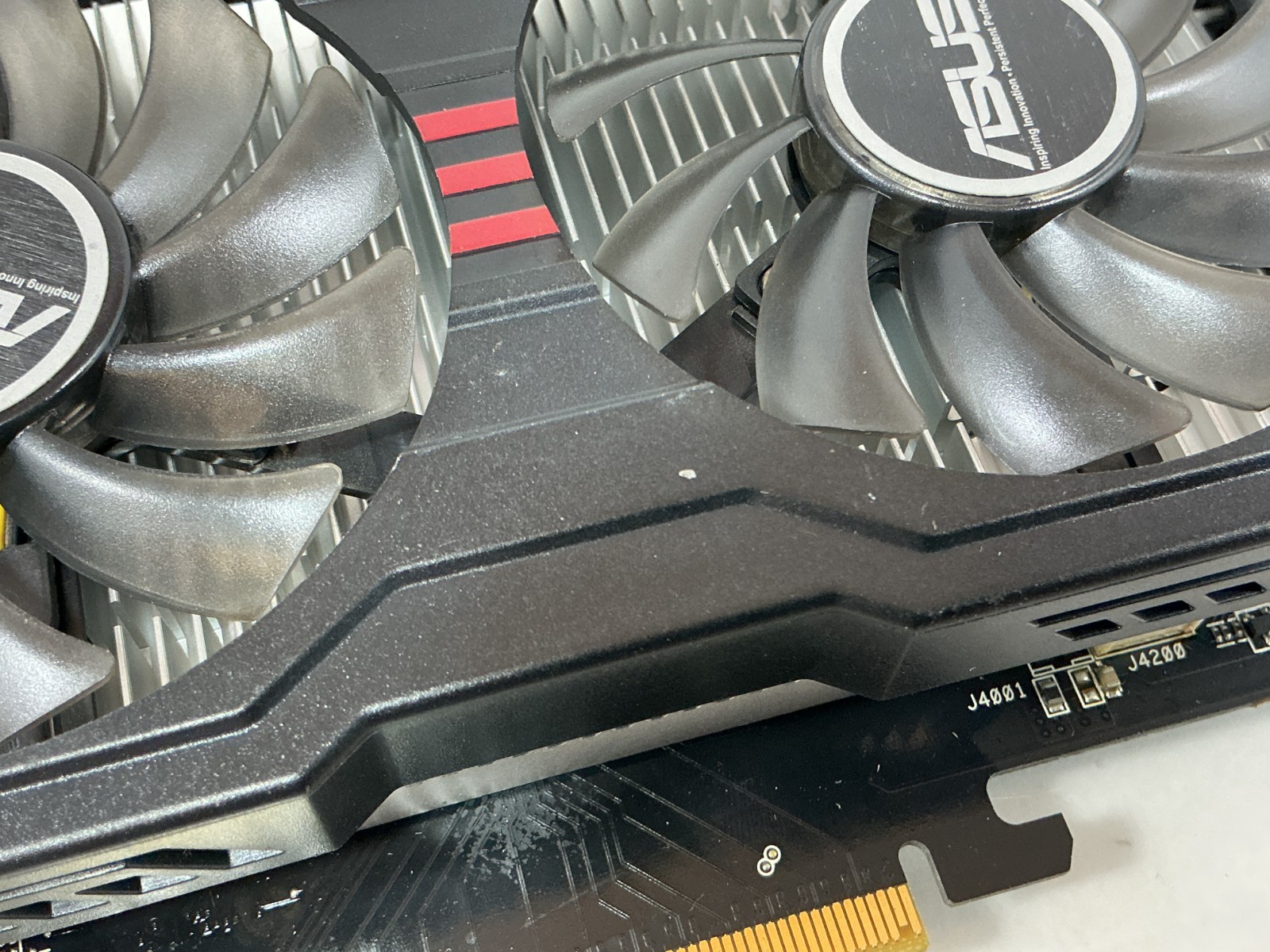 Asus ATI Radeon HD 7770 2GB DDR5 PCI-Ex16 Video Card (PC)