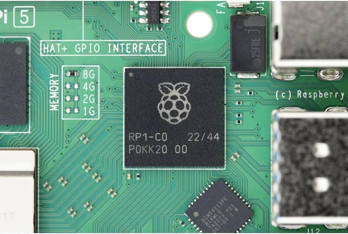 Raspberry Pi 5 8GB Single Board 2.4GHz Quad-core 64-bit Arm Cortex-A76 CPU