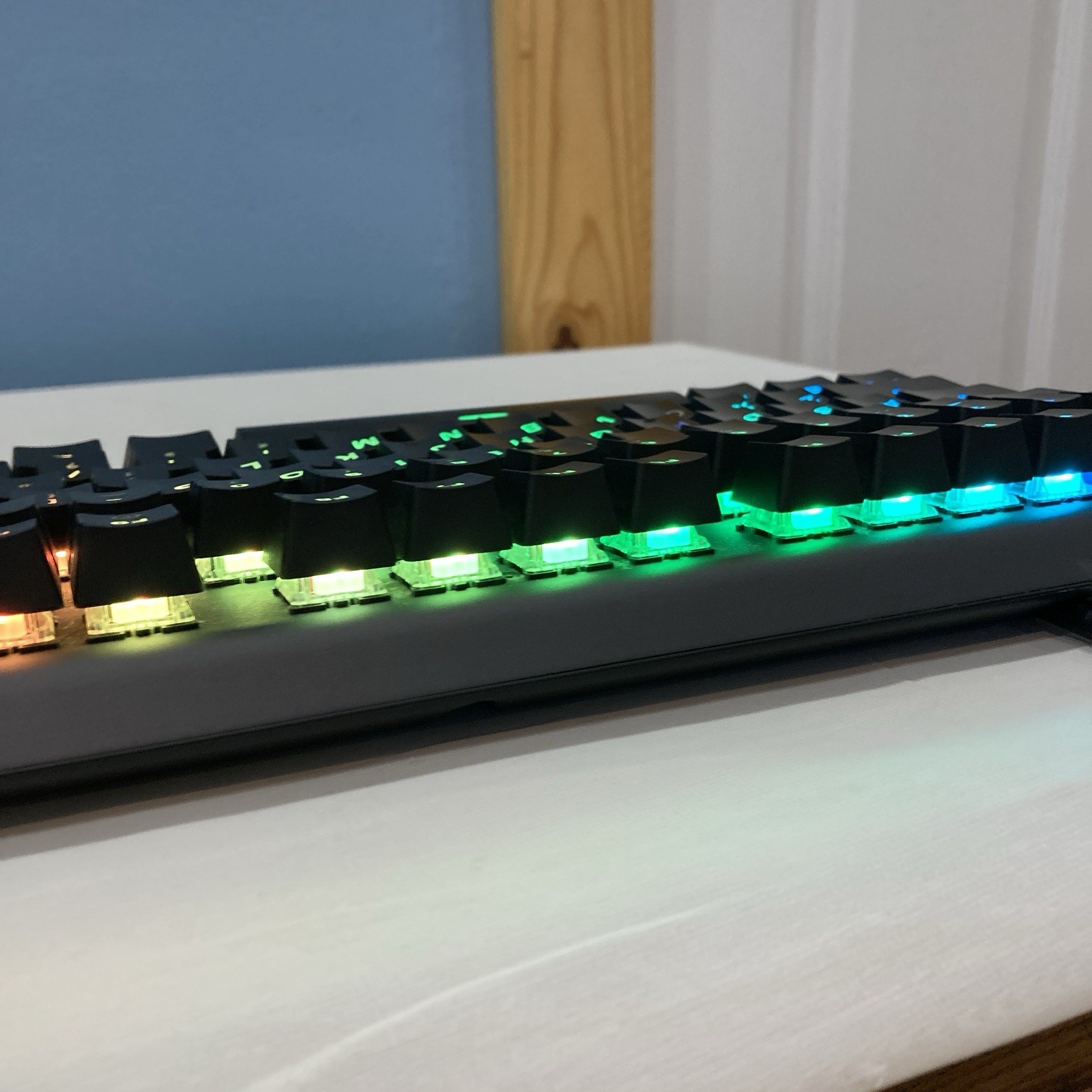 Steelseries Apex Pro TKL Backlit Wired Mechanical Gaming Keyboard 64734 – Tested