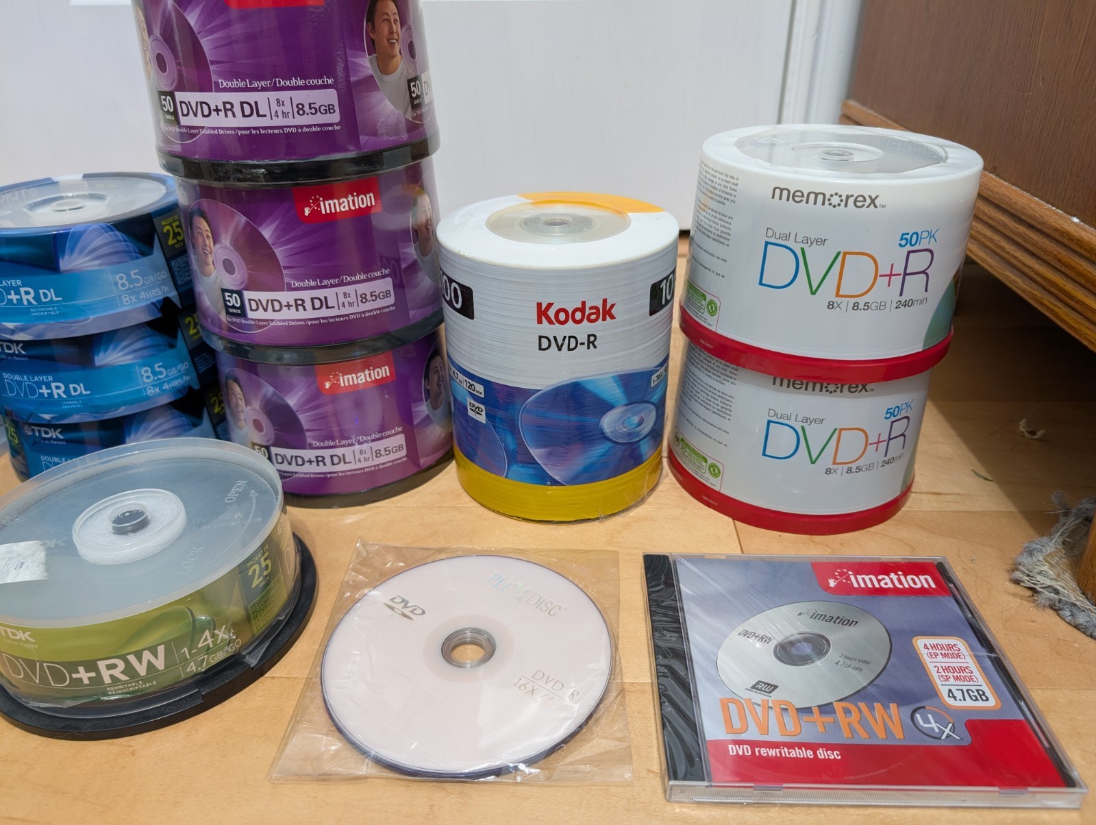 Large Lot over 450 DVDs & 150 CDs +Blank Dual Layer 8.5GB DVD+R , DVD+R CD-R