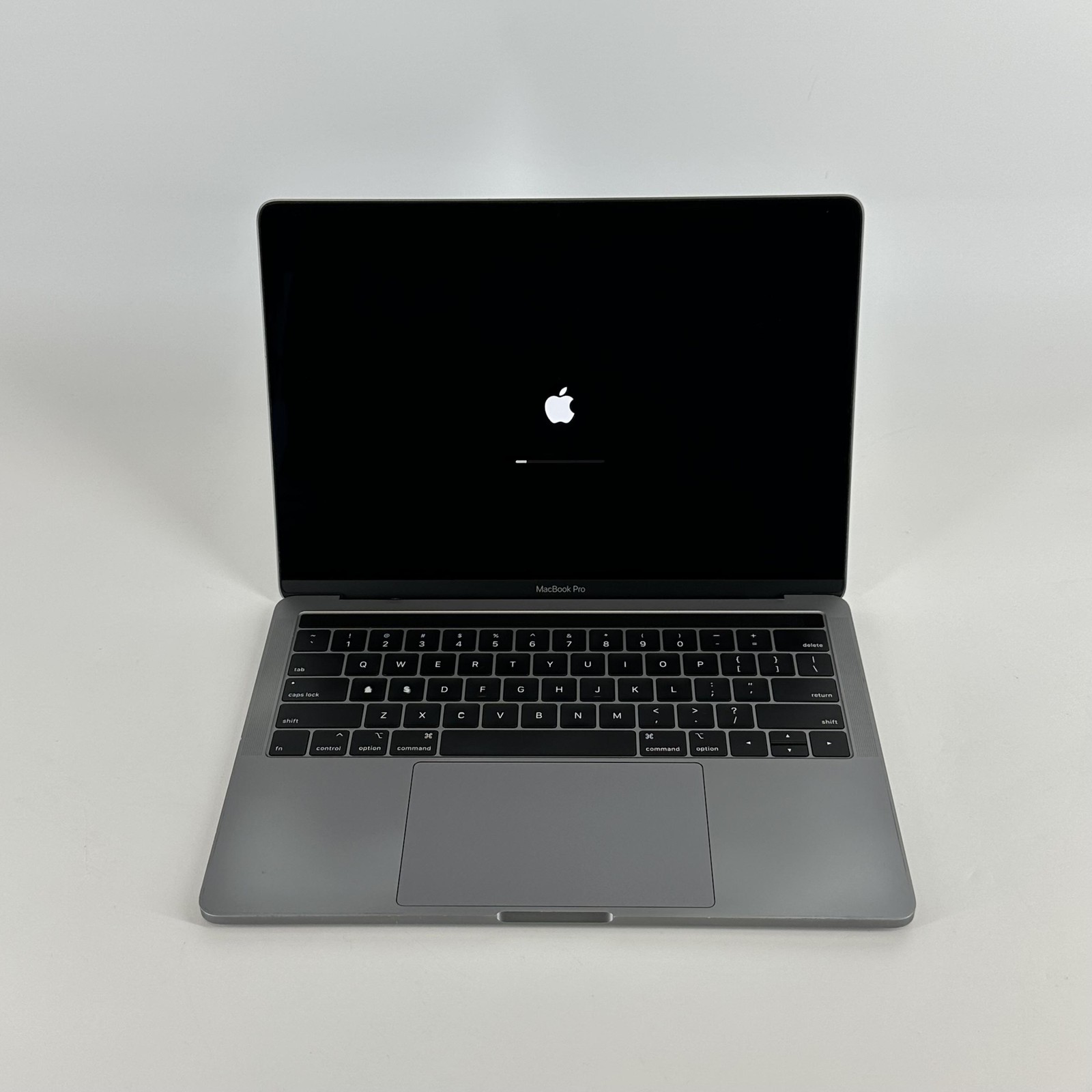 MacBook Pro 13 Space Gray 2019 1.4GHz i5 8GB 128GB Good Condition Bent Frame