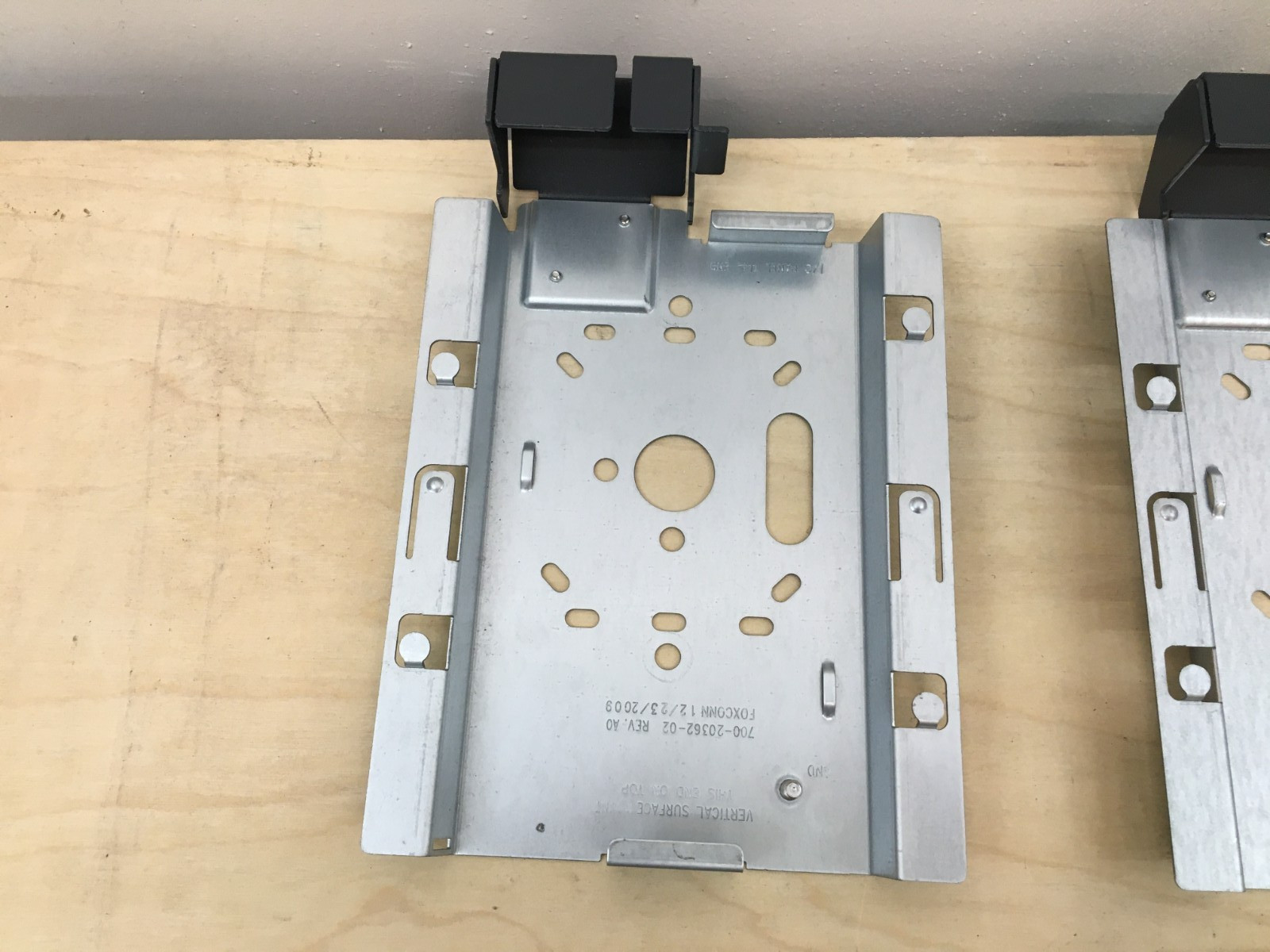 CISCO AIR-AP1242AG-A-K9 V03, Aironet Accss Point w/ 700-20362-02 Bracket – 2 ea