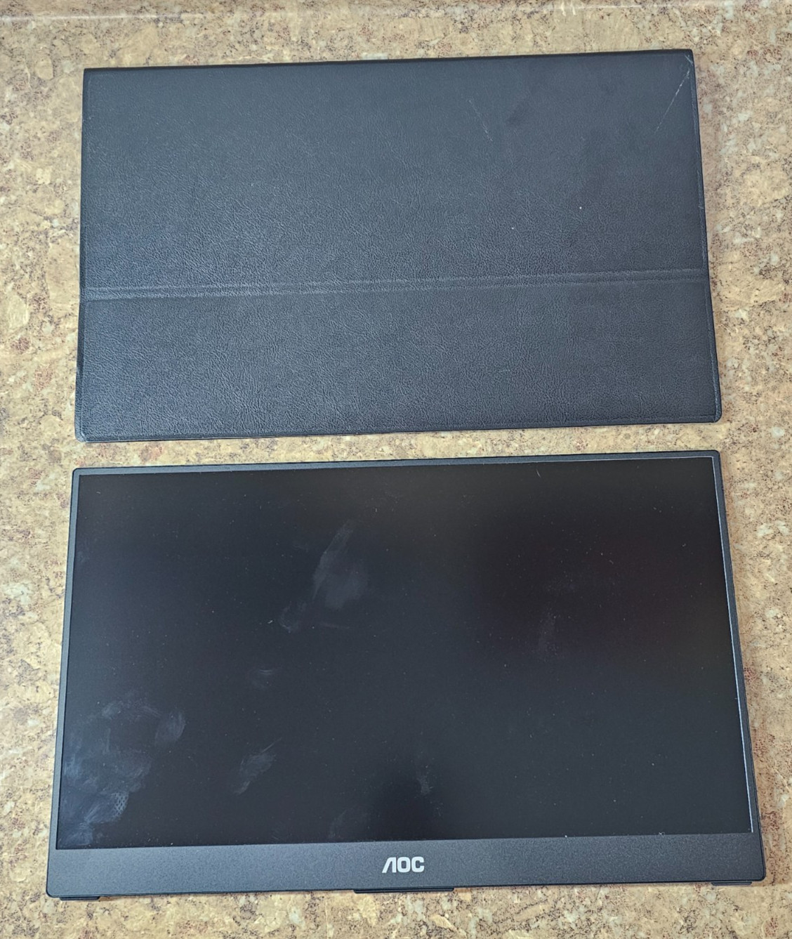 AOC 16T15 15.6″ IPS Portable Monitor FHD 1920×1080 60Hz 5Ms USB-C Black