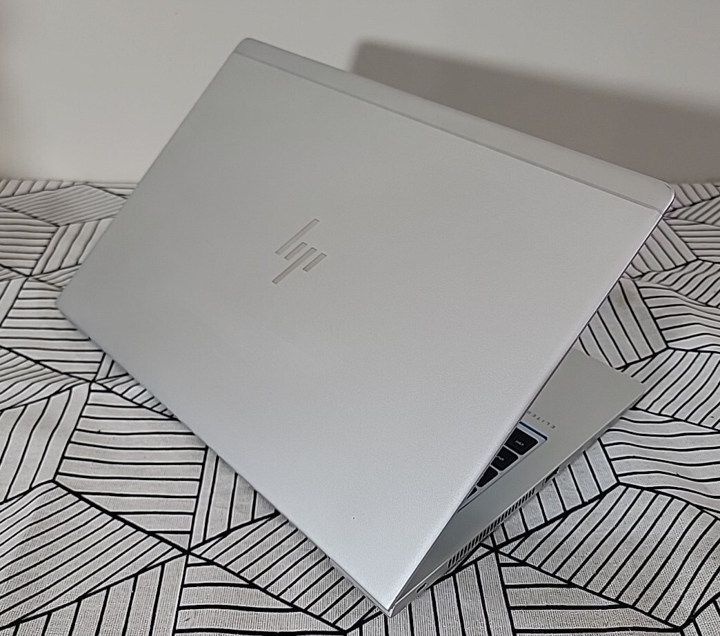 HP Elitebook 745 G5 AMD Ryzen 3 Pro 2300U- 128SSD-8GB DDR4 Win 10/11Pro