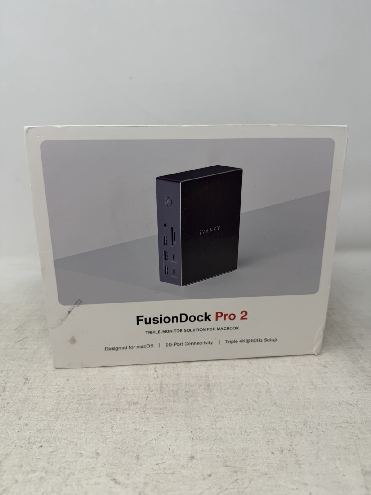 Ivanky Fusion Dock Pro 2 Triple Monitor Docking Station USB C 20 Port Connectivi