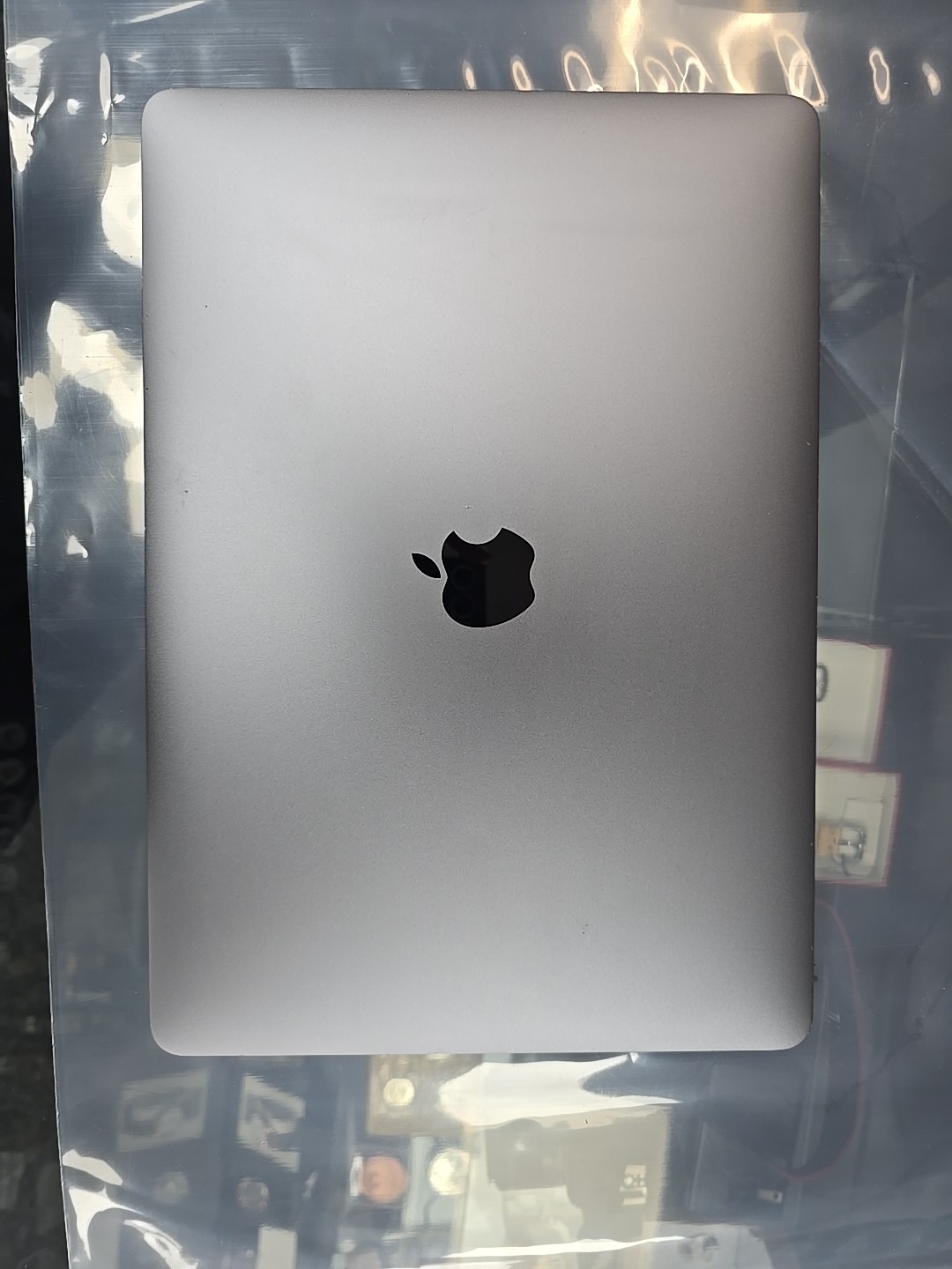 Apple Macbook Air 13″ i5 8GB 128GB – Tested