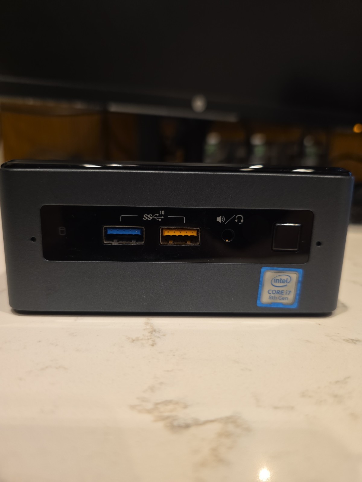 Intel NUC , 1TB SSD NVMe, Intel Core i7 8th Gen, 16GB RAM, BOXNUC8I7BEH1