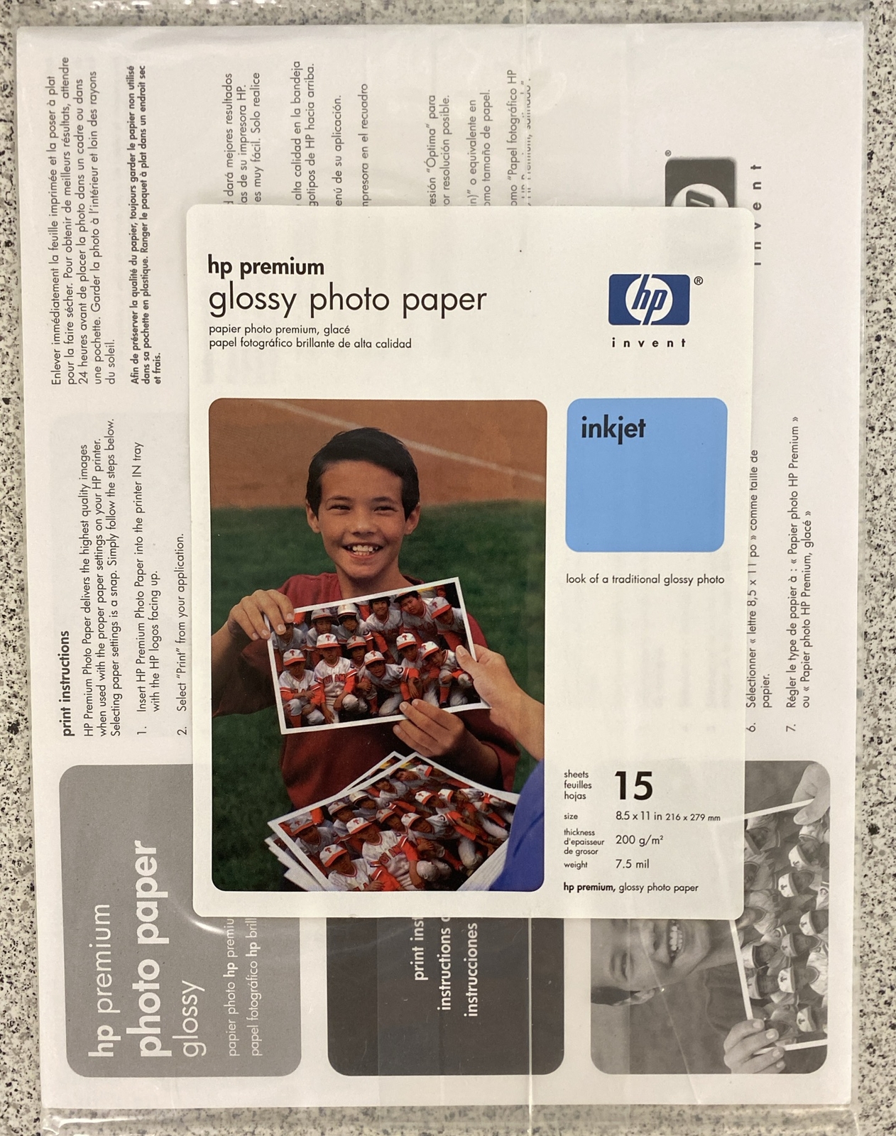 HP Premium Glossy 8.5 x 11 Photo Paper Inkjet 15 Sheets 7.5 Mil Print C6039A