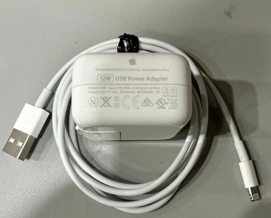 Original Apple 12W Wall Charger And 1M Lightning to USB Cable iPad’s & iPhone