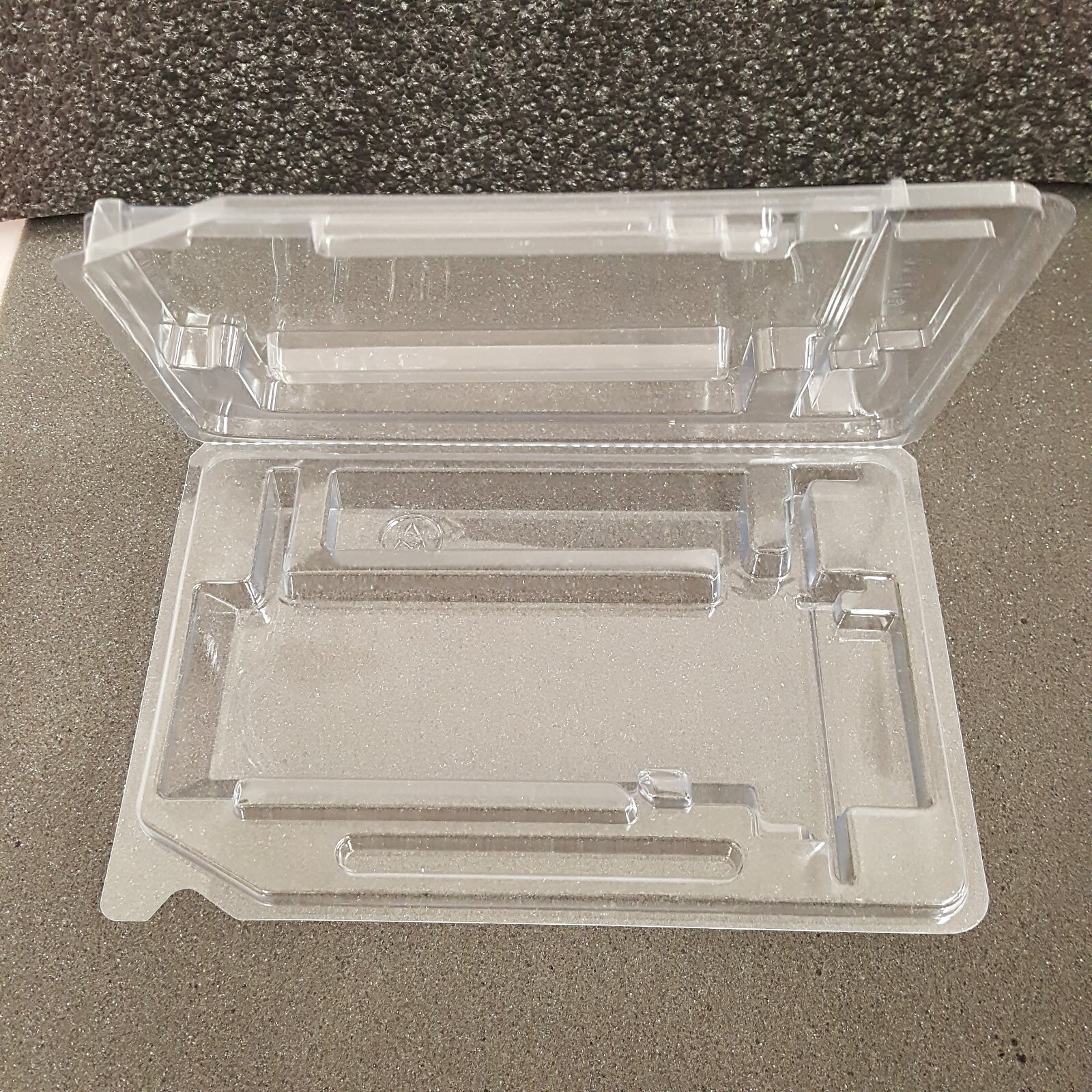 LOT OF 25 CLEAR PLASTIC CLAMSHELL CASES FOR HBA RAID NETWORK CARDS USA STOCK