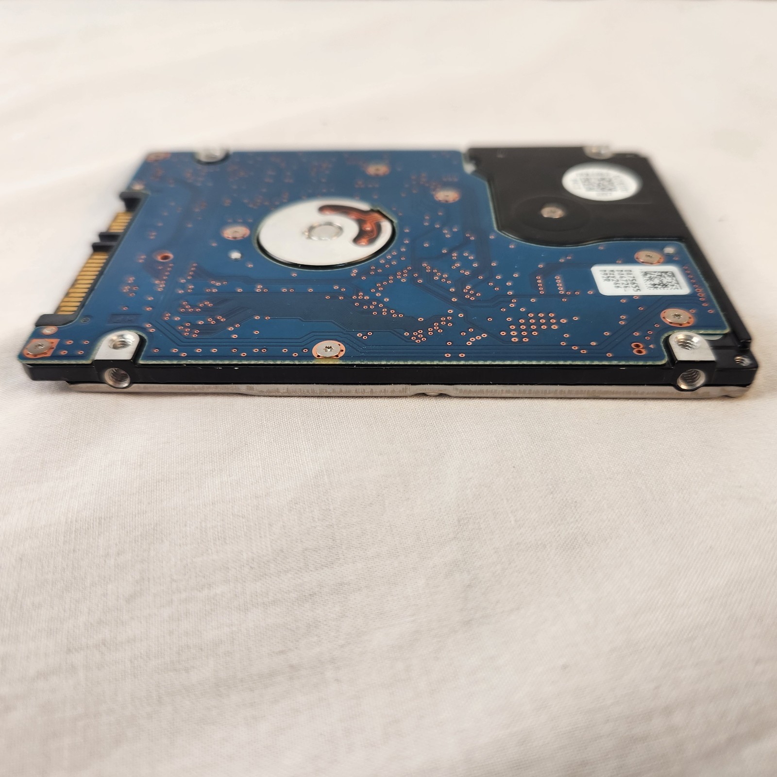 HITACHI HGST HDD 320GB Z7K320-320 7200 RPM 2.5″ SATA II Laptop Hard Drive