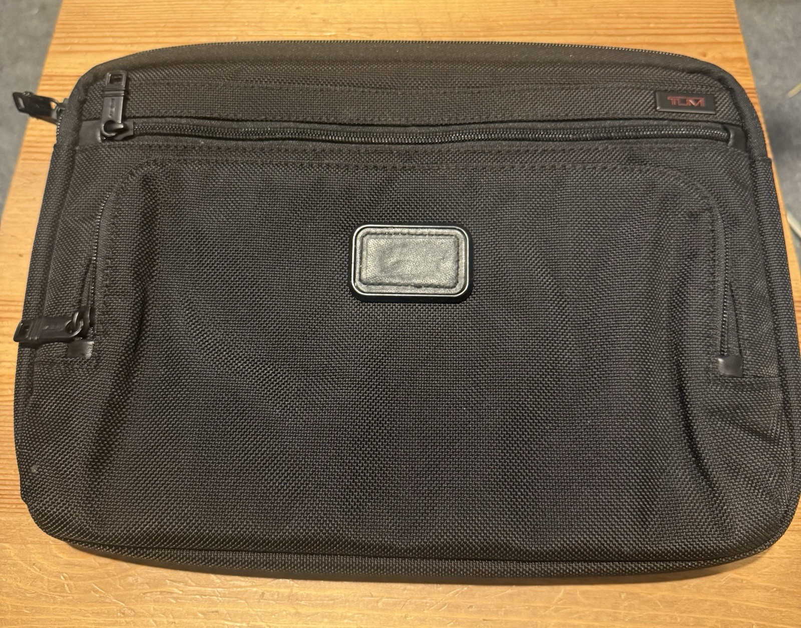 Tumi ALPHA BALLISTIC NYLON PADDED 12″ LAPTOP / TABLET iPad Case Sleeve
