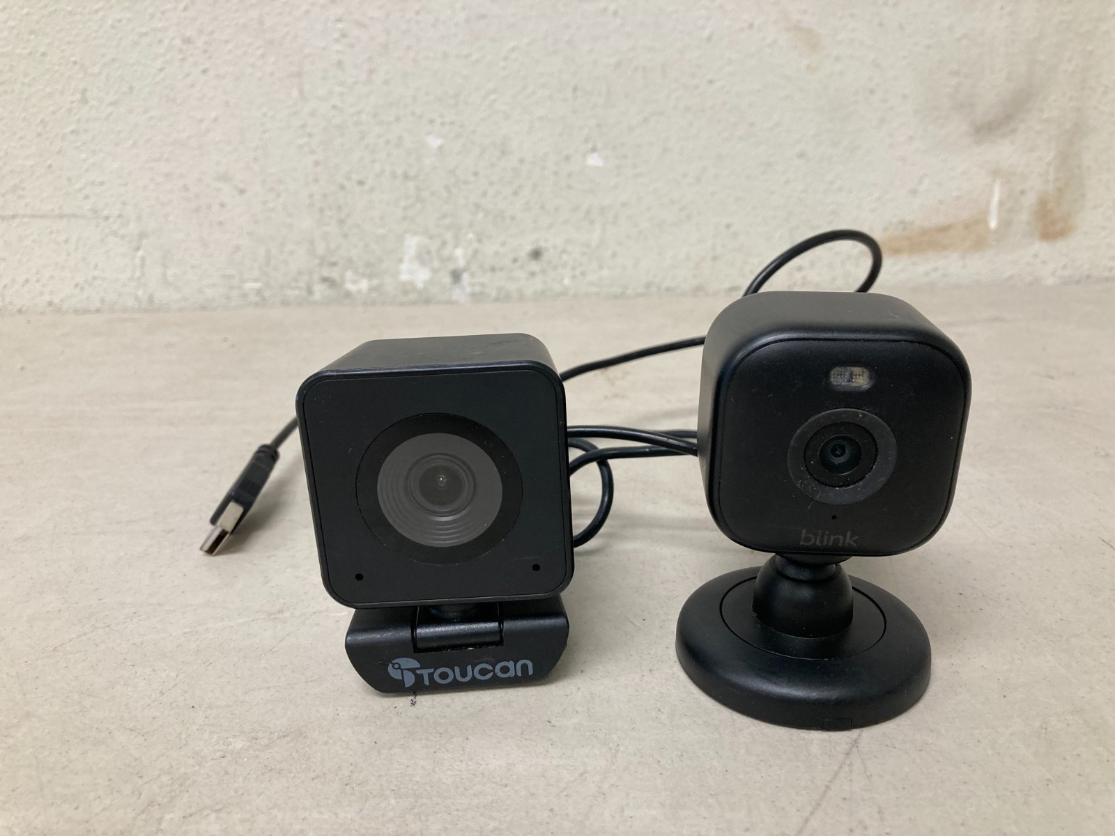 Lot of 2 Webcams with Microphone Noise Canceling 90° FOV USB Computer Camera