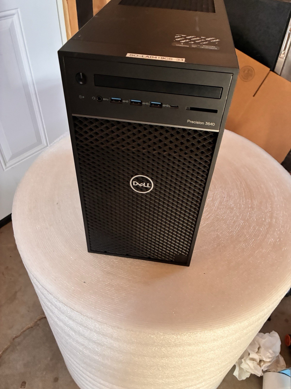 Dell Precision 3640 Tower i7-10700 32GB RAM No SSD