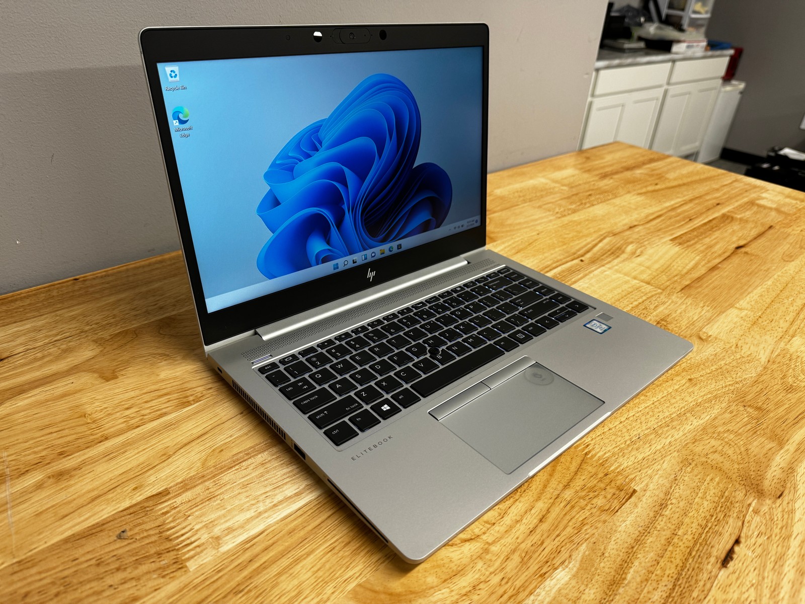 HP EliteBook 840 G6 14″ Laptop Intel Core i5, 256GB SSD, 8GB, W11