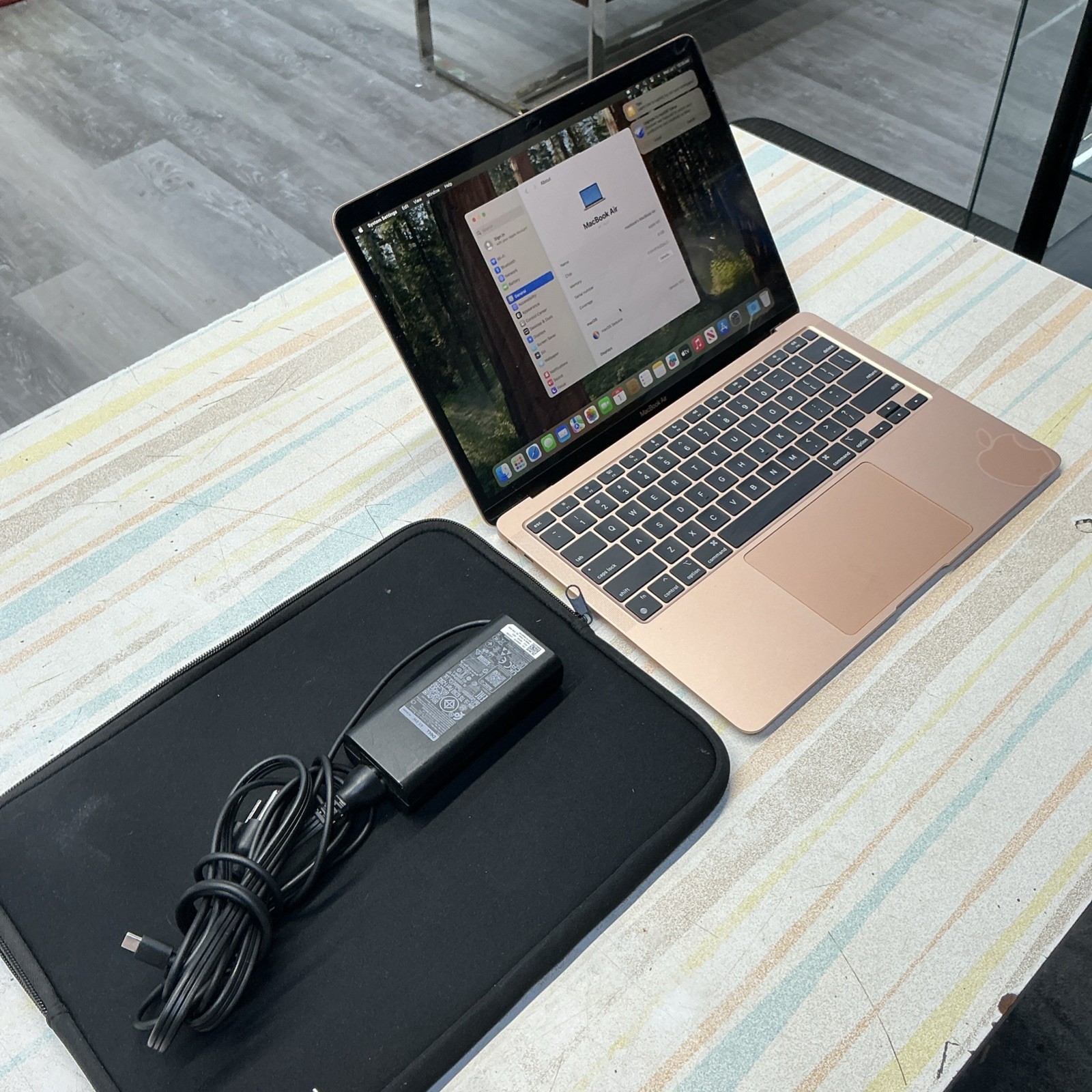 2020 MacBook Air • 13″ Retina • M1 3.2GHz • 8GB/256 GB SSD • Gold • B H 95%