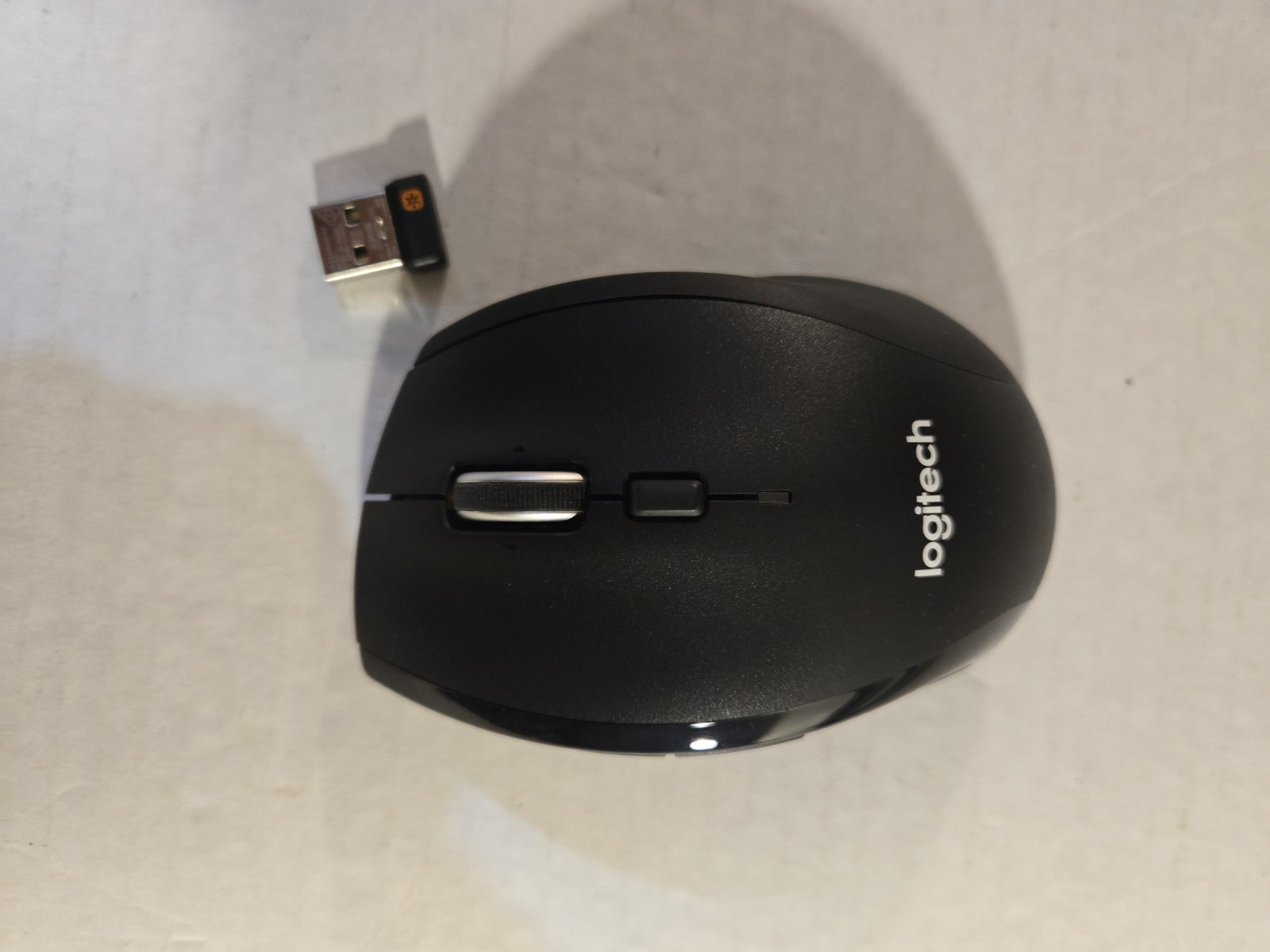 Logitech M705 Wireless USB Optical Mouse Black Ergonomic PC Mac with Receiver