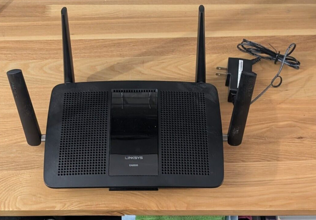 Linksys 1733 Mbps 4-Port Gigabit Wireless AC Router – EA8500 *USED*