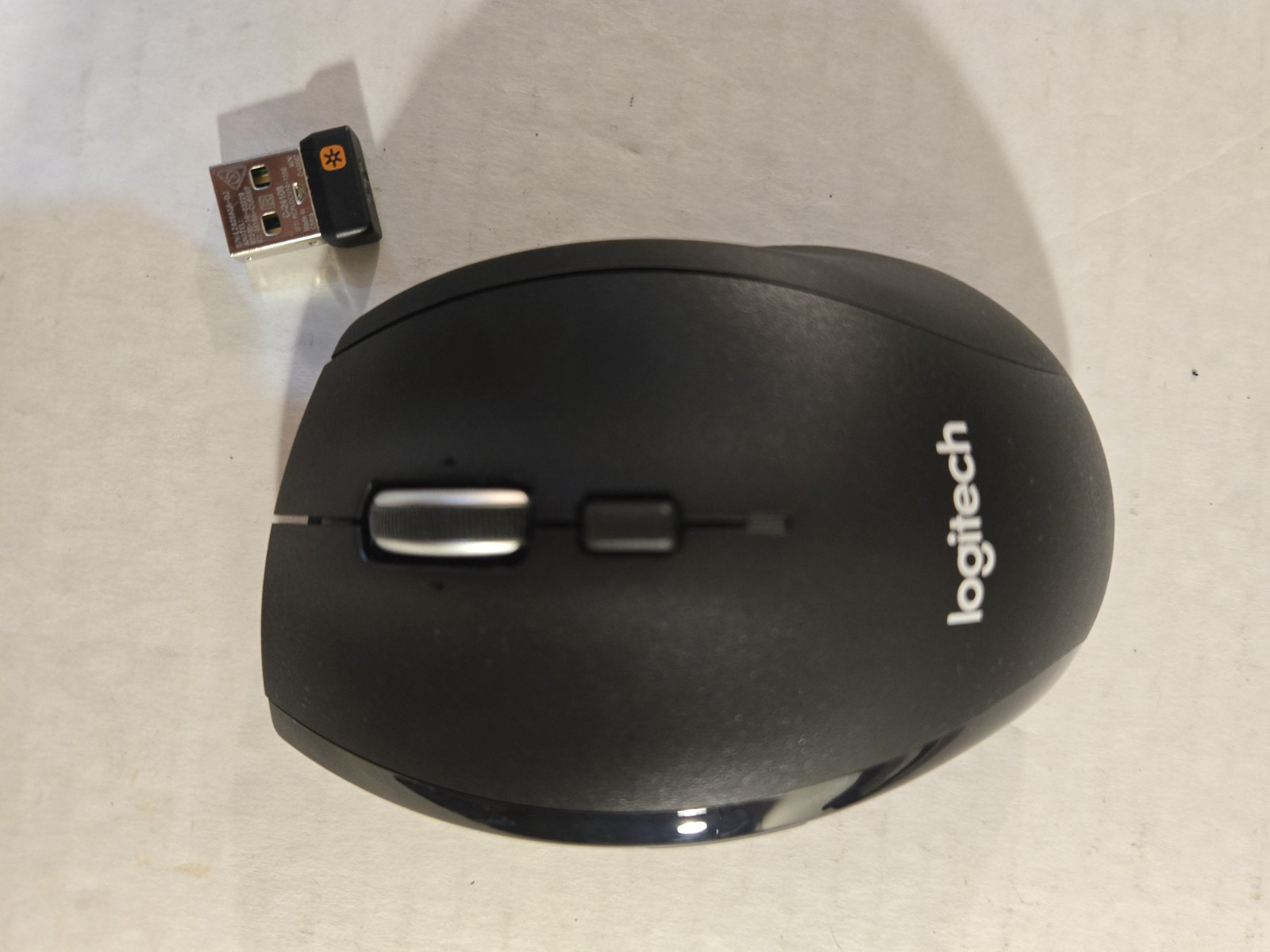 Logitech M705 Wireless USB Optical Mouse Black Ergonomic PC Mac with Receiver