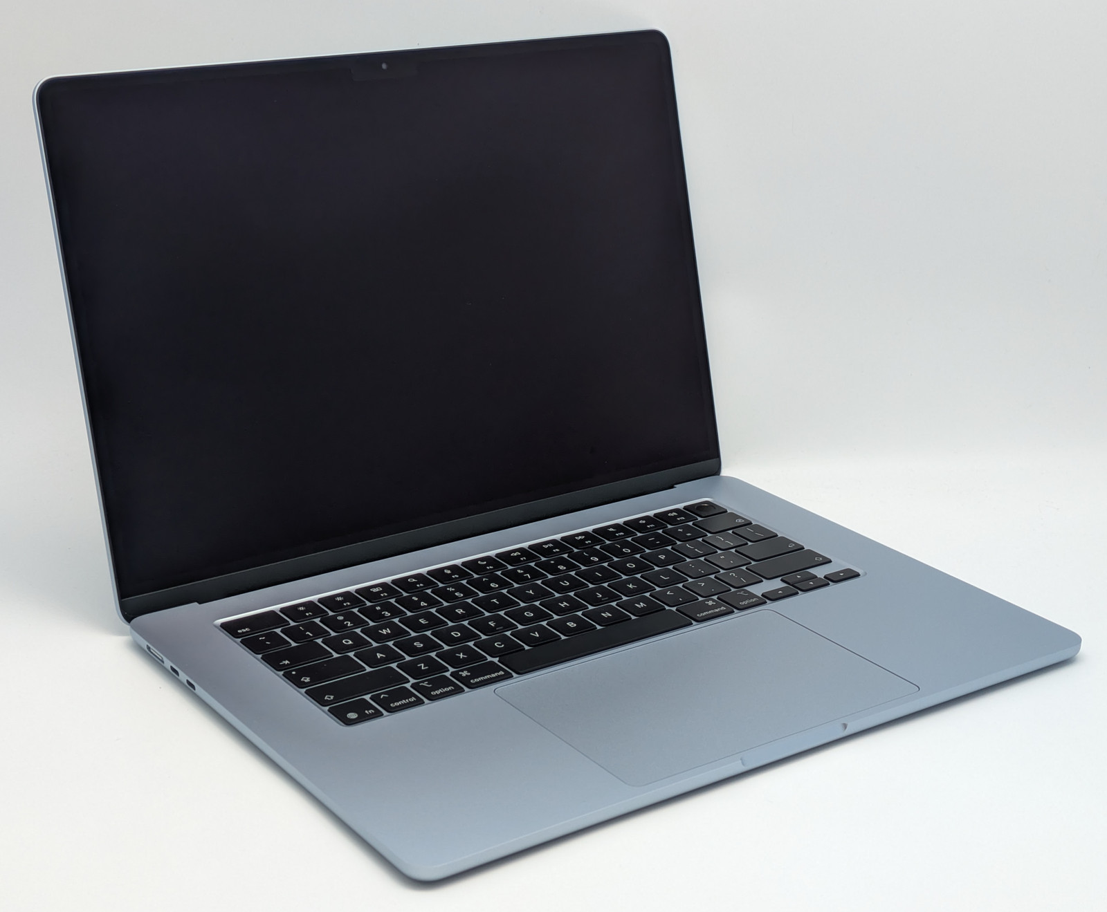 Apple MacBook Air 2026 15.3″ M5 10-Core 1TB SSD 24GB RAM 10-Core GPU macOS A3448