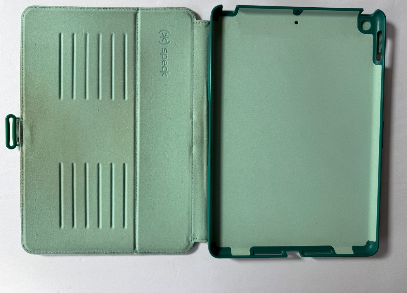 Speck Balance Folio Case for Apple iPad 9th Generation 10.2 Fluorite Green 2023