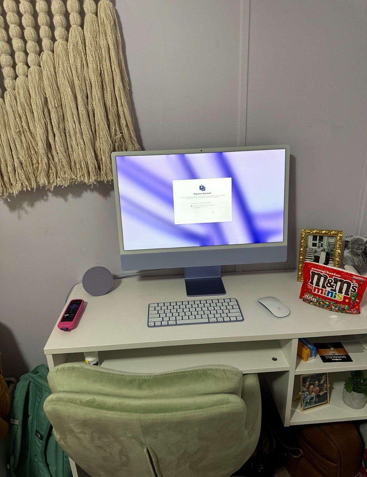 Apple iMac 24” Apple M1 8GB 256GB SSD Purple – MGPP3LL/A