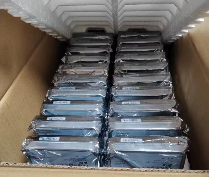 Seagate IronWolf 16TB 7200rpm 256MB 3.5″ SATA III Hard Drive ST16000VN001