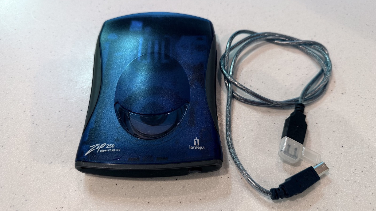 Iomega Zip 250MB USB Drive w/ USB Cable – TESTED WORKING – Reads & Writes