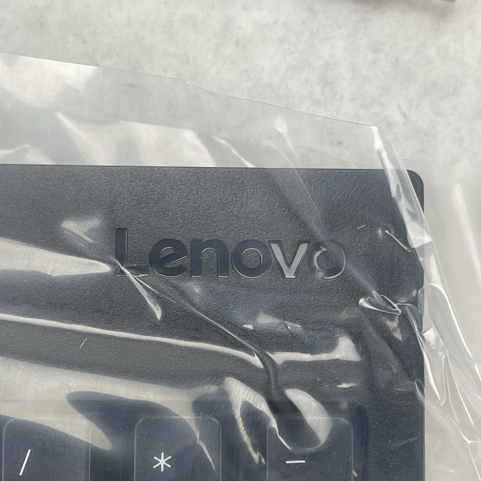Lenovo SK-8827 Traditional USB Wired Keyboard (FRU:00XH688)