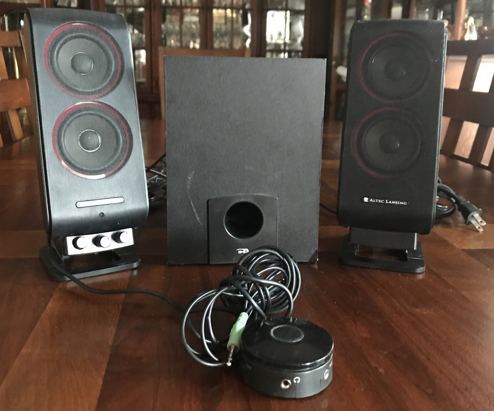 Cyber Acoustic CA-3090 Subwoofer 18W 2 Altec Lansing Speakers VS2420 Control Pod