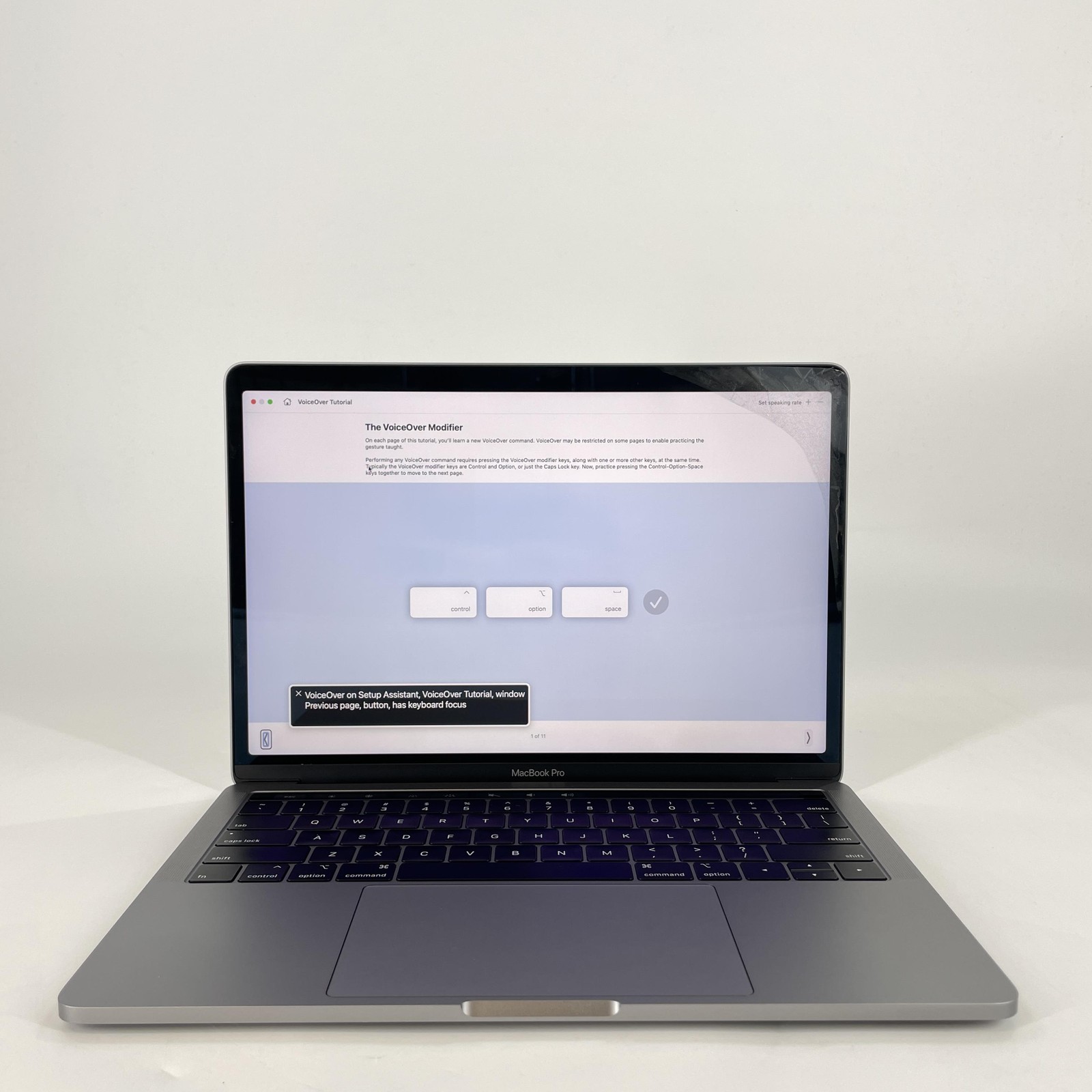 MacBook Pro 13 Space Gray 2019 2.4 GHz Intel Core i5 8th Gen. 8GB 256GB SSD Good