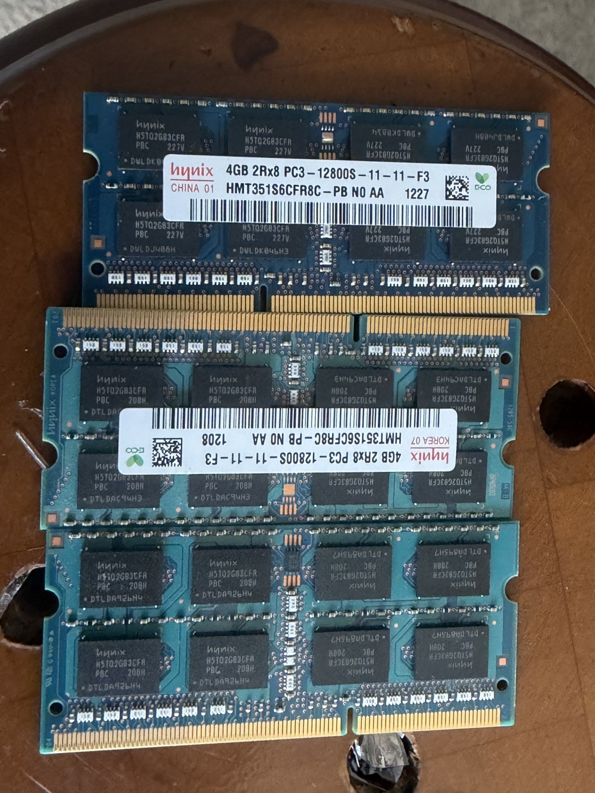RAM Modules 8GB (3x4GB) 2Rx8 PC3 12800S-11-11-F3 Hynix