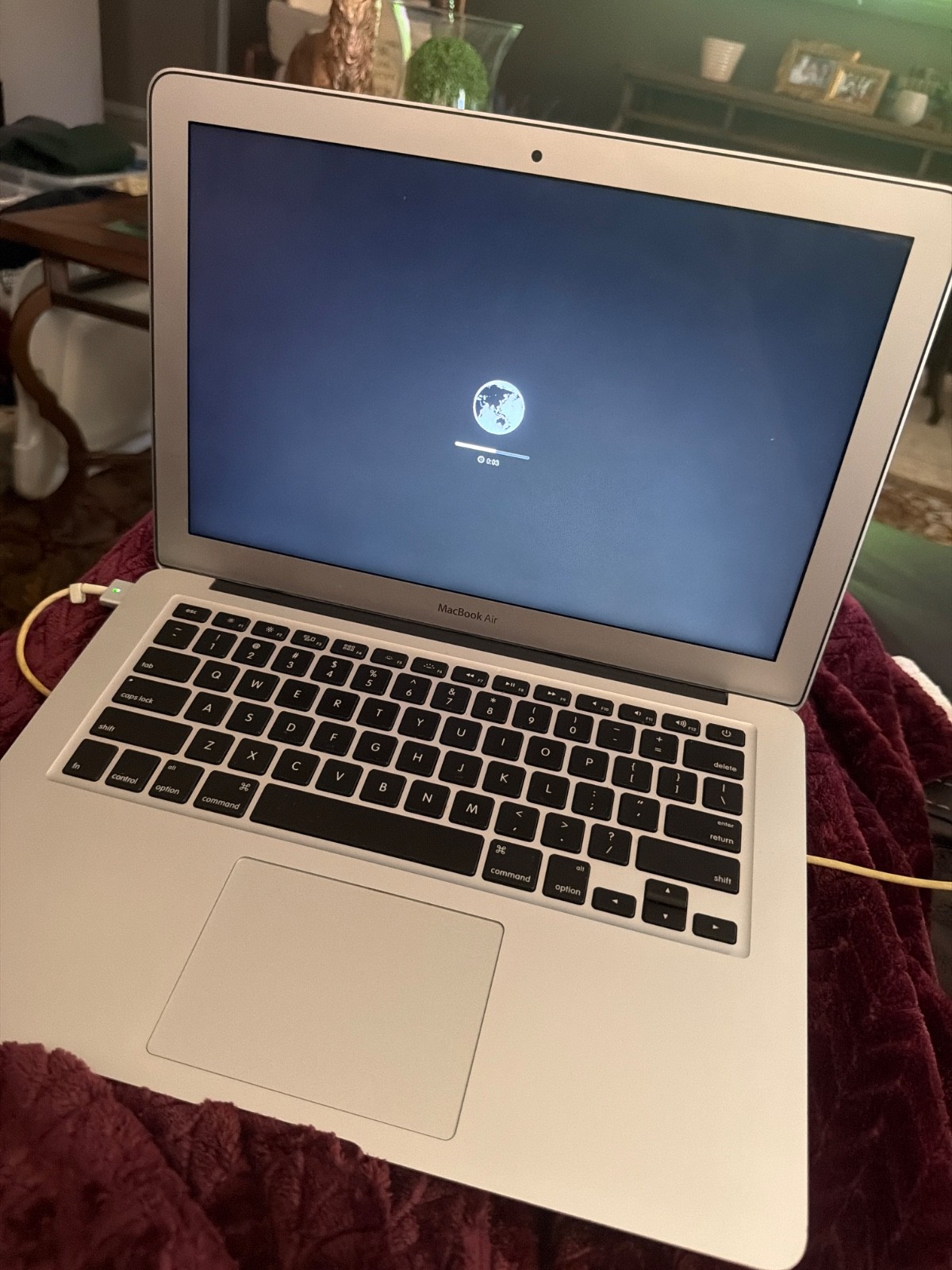 Apple MacBook Air 13 in 2017 Silver/Intel Core i5 1.8 GHz, 128 GB 8 GB Intel HD