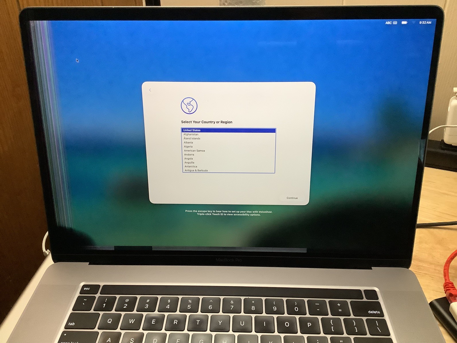Apple MacBook Pro 2019 16-inch Laptop | Core i7 16GB RAM 512GB SSD SCREEN ISSUE