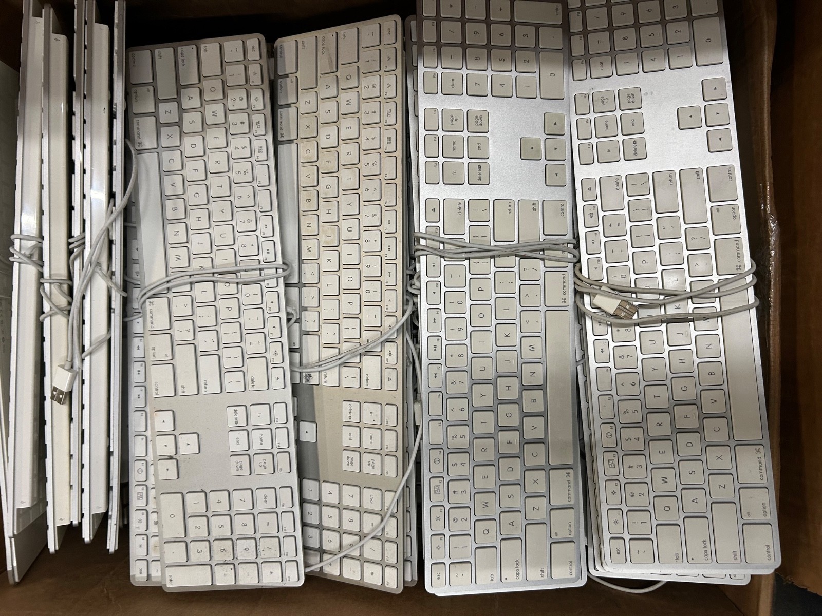 Apple White Aluminum USB Wired Keyboard A1243 and Apple wired Mouse A1152