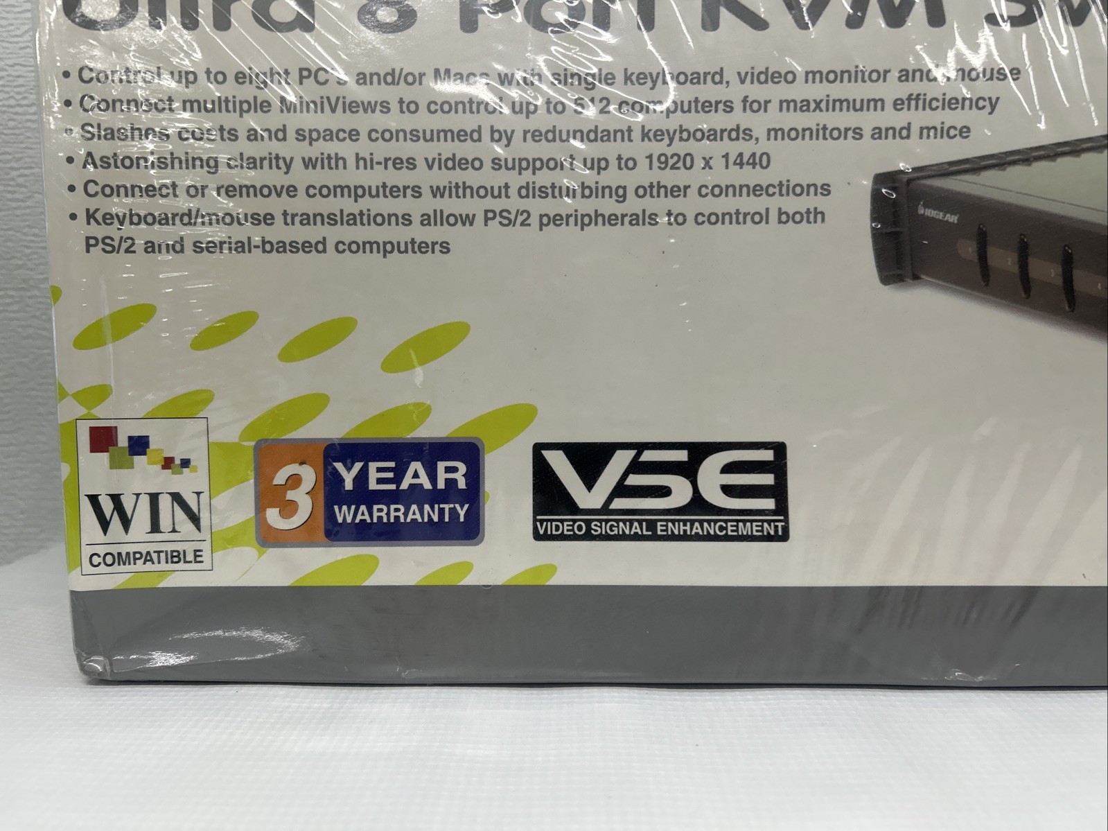 NEW SEALED IOGEAR Miniview ULTRA 8 Port KVM Switch GCS138 Video Signal Enhance