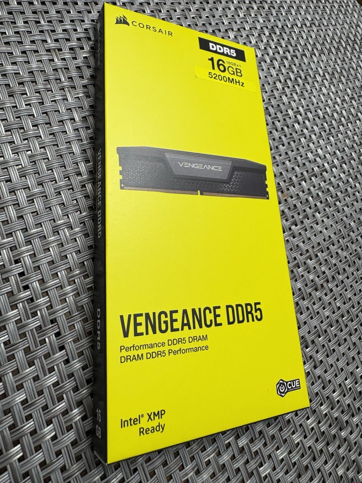 CORSAIR Vengeance DDR5 RAM 16GB (1x16GB) 5200MHz CL40-40-40-77 Expo Memory