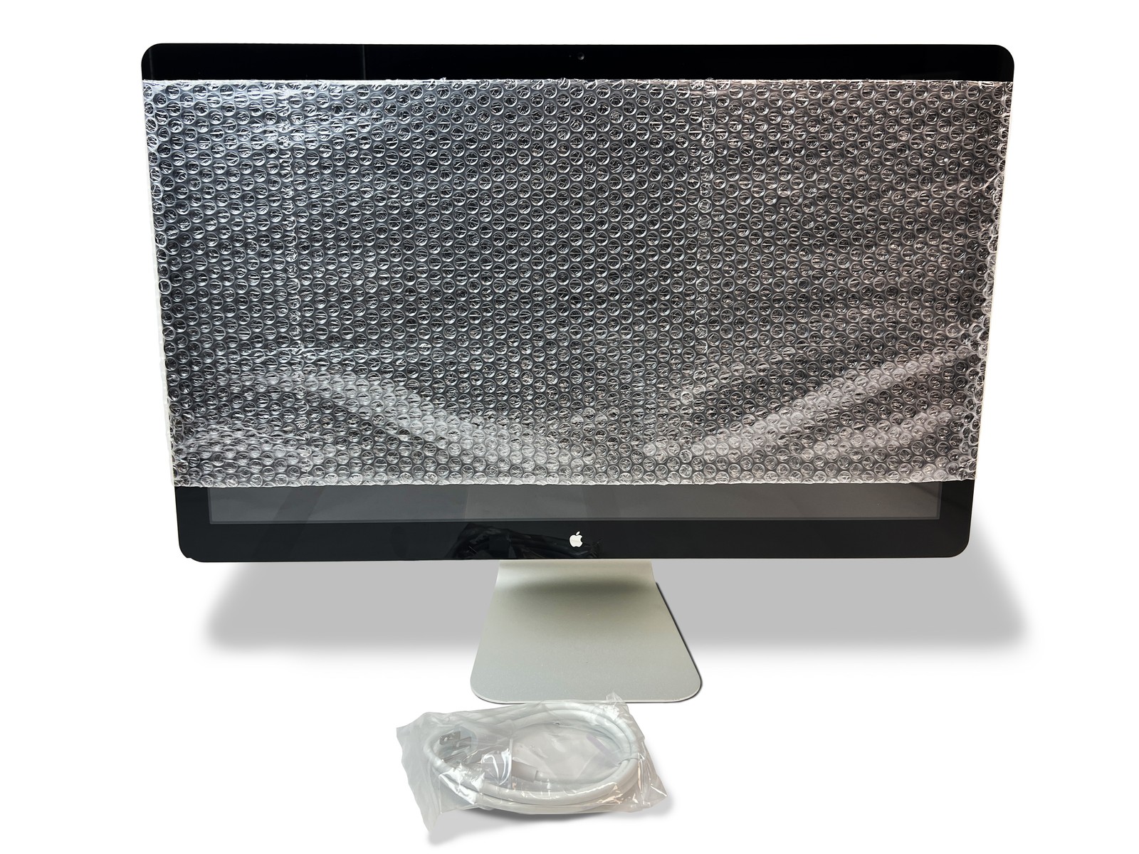 Apple 27-inch 2560×1440 Widescreen LED Cinema Display MC007LL/A A1316