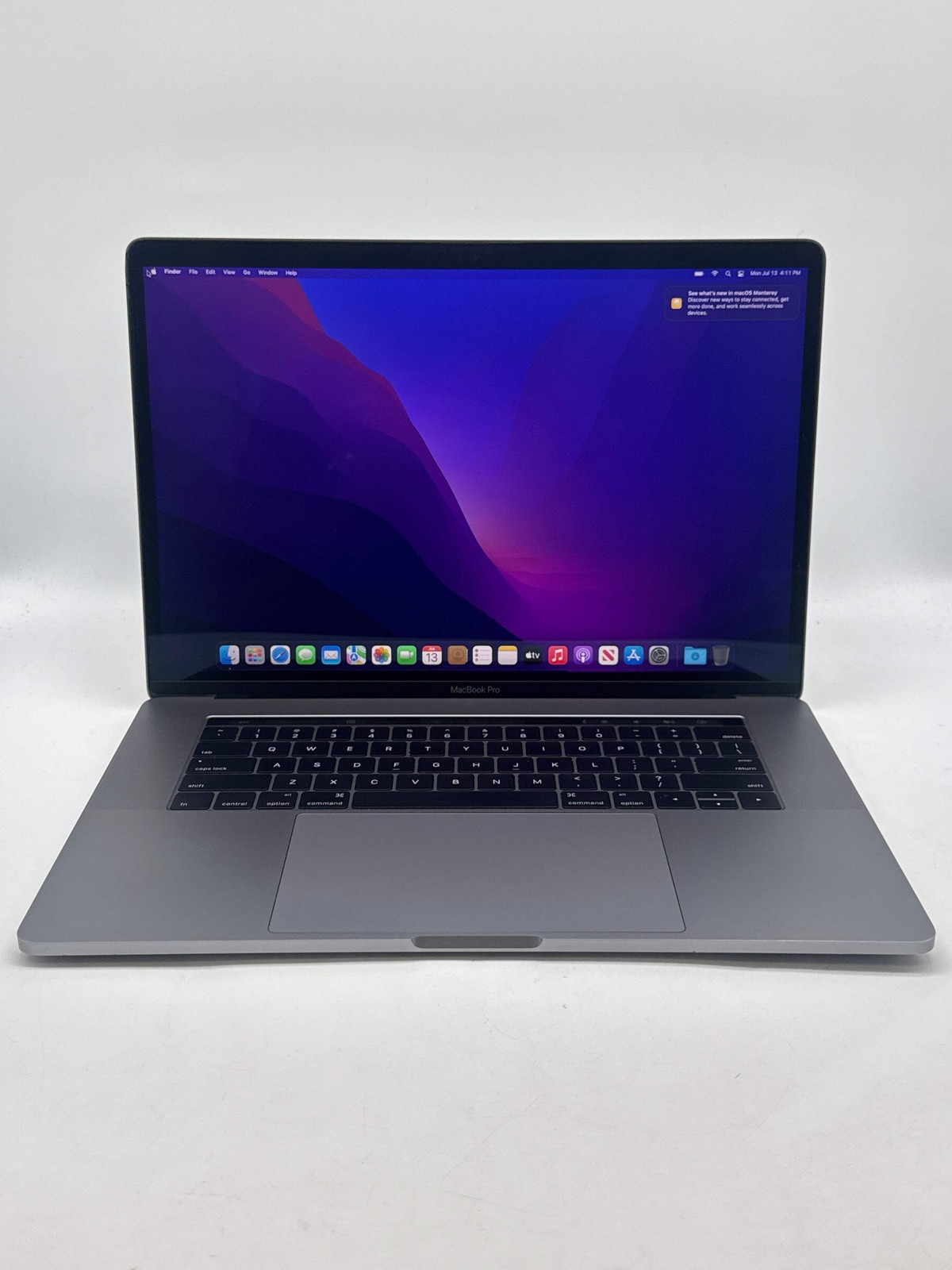 Apple MacBook Pro 15″ A1707 2016 Intel Core i7 16GB RAM 1TB SSD – Used