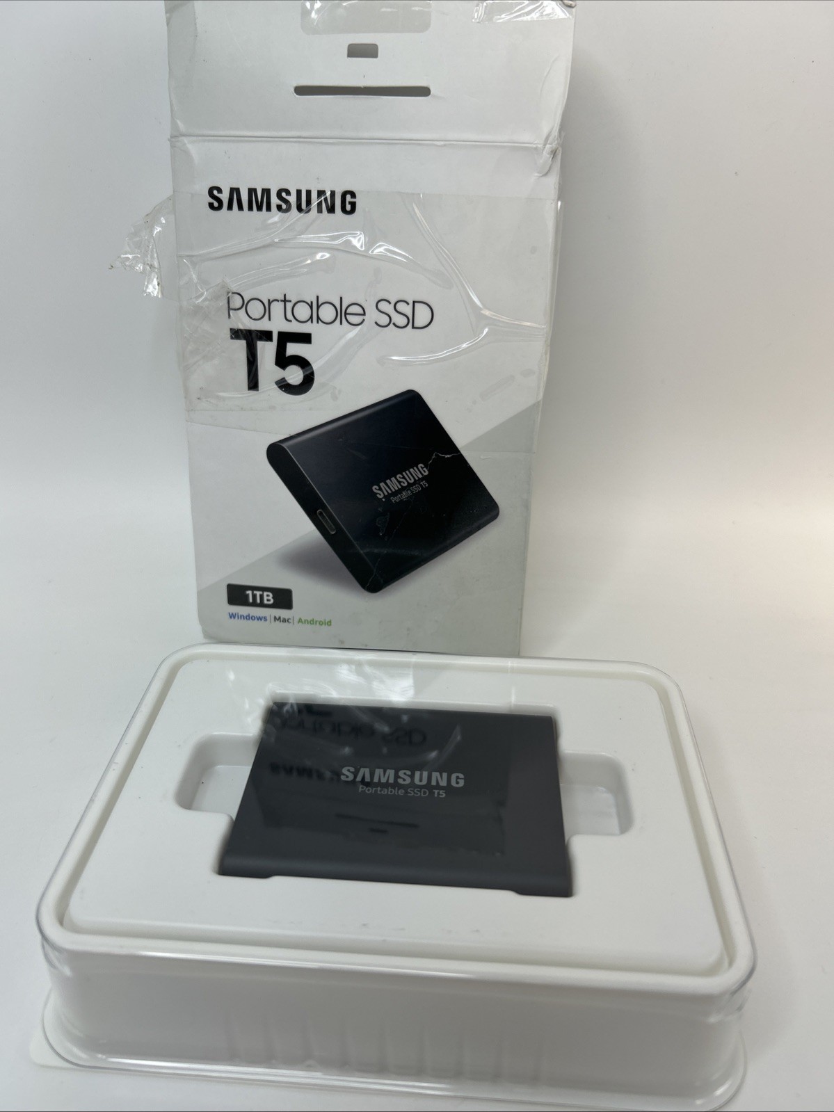 Samsung T5 Portable SSD – 1TB – USB 3.1 External SSD *NEW, Open Box*