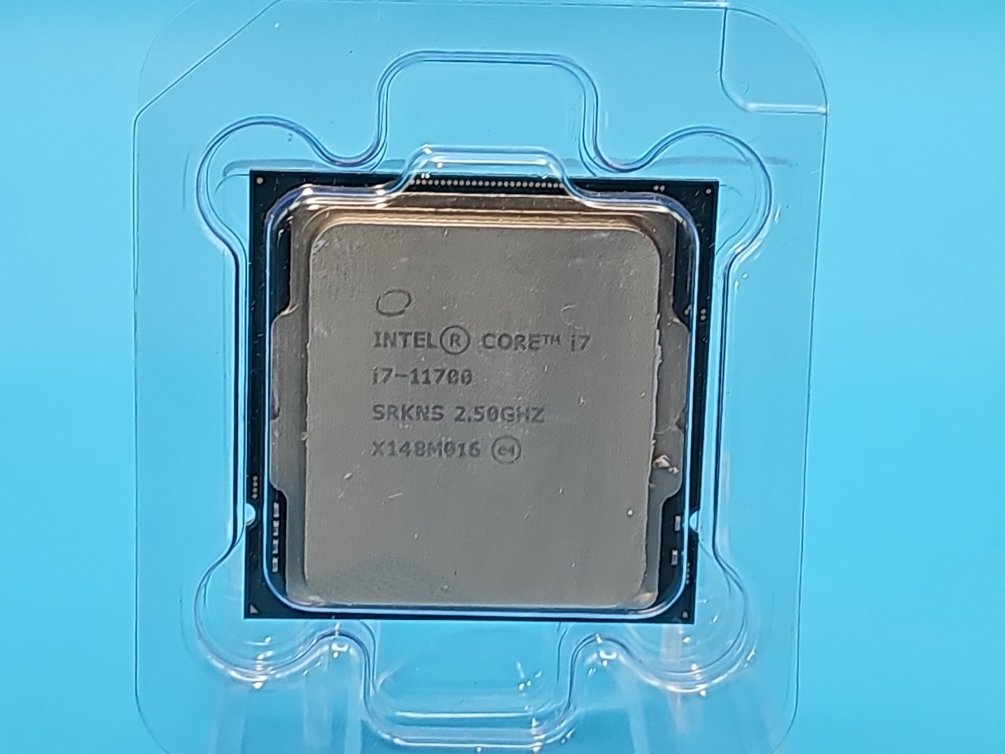 Intel Core i7-11700 2.50GHz 8-Core LGA 1200 Desktop Processor SRKNS 11th Gen CPU