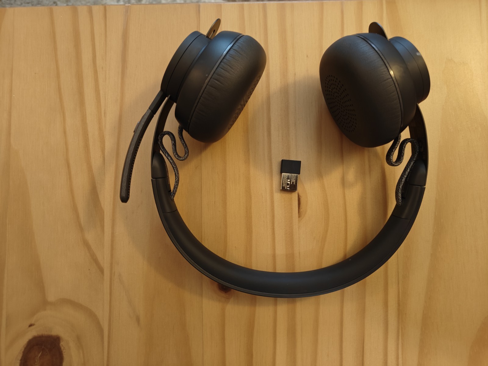 Logitech Zone Wireless Bluetooth/USB Over-Ear Headset Boom Mic Black