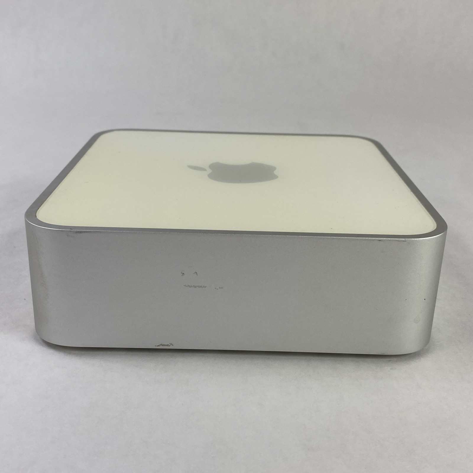 Apple Mac Mini A1176 2006 Core Solo T1200 1.5GHz 512MB RAM No HDD No OS No AC