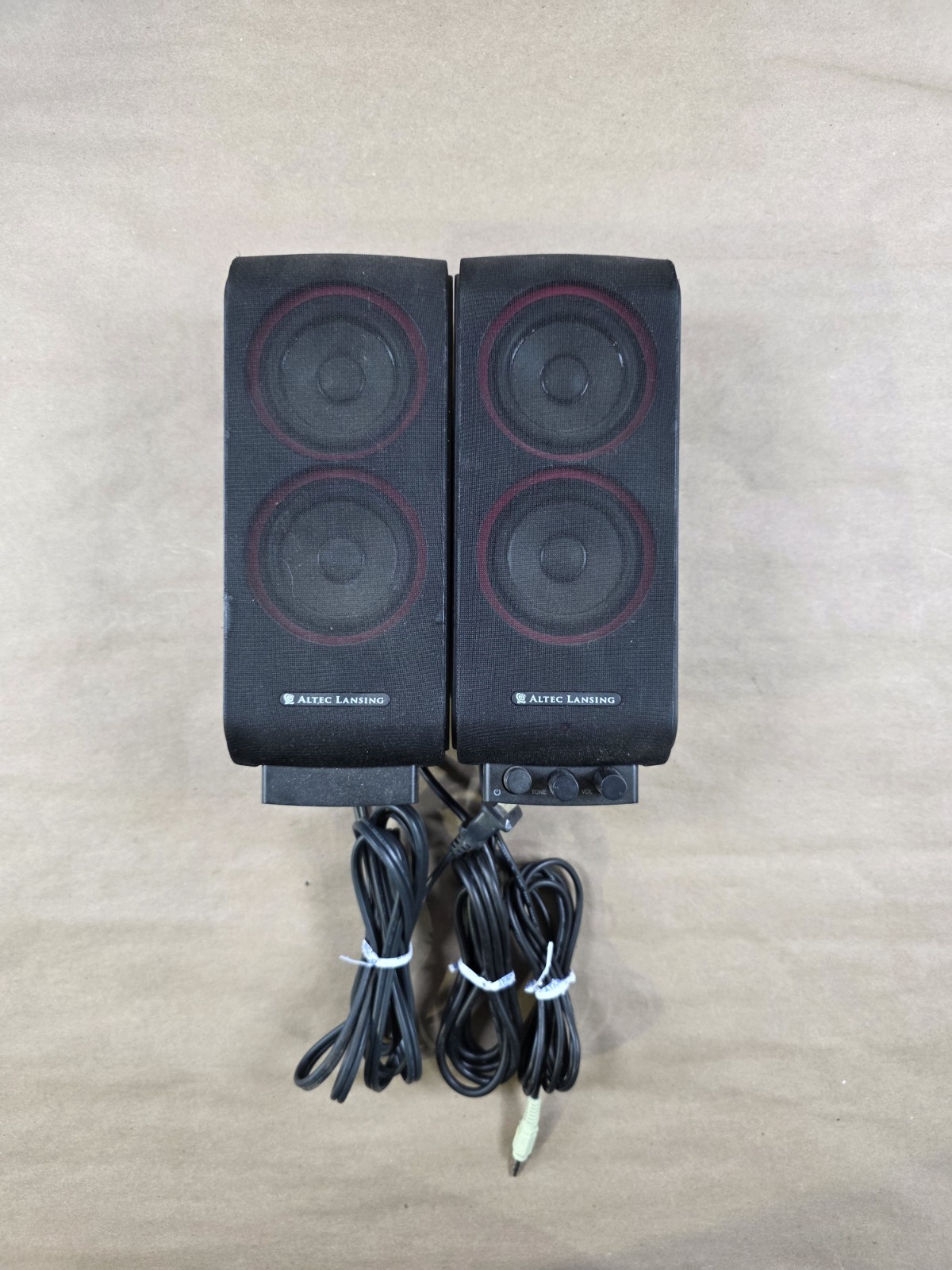 Altec Lansing VS2420 Powered Audio Speaker System Computer Speakers Pair