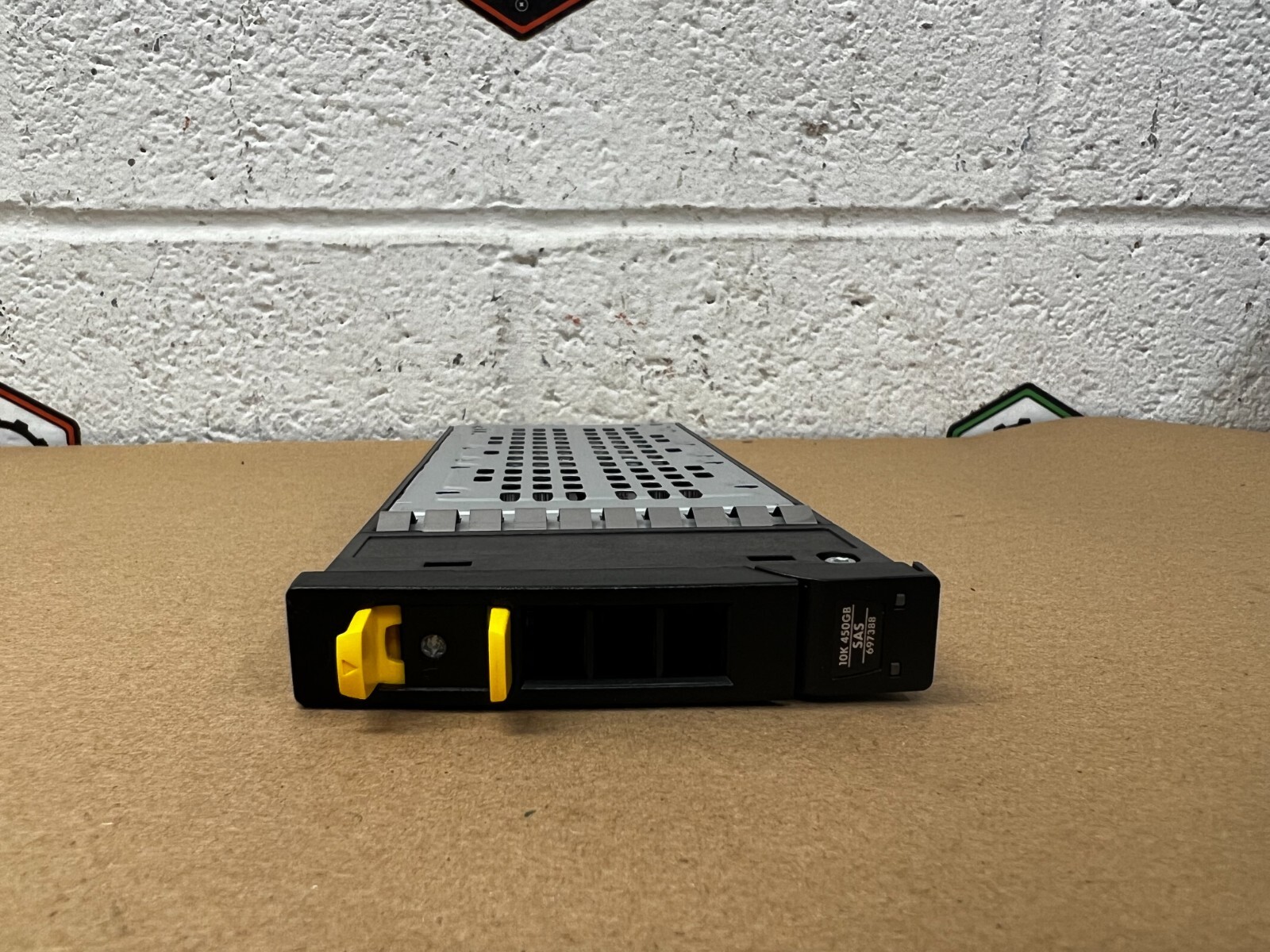 HGST KCC-REM-HG2-HVC109045CSS60 0B26012 SAS 697388