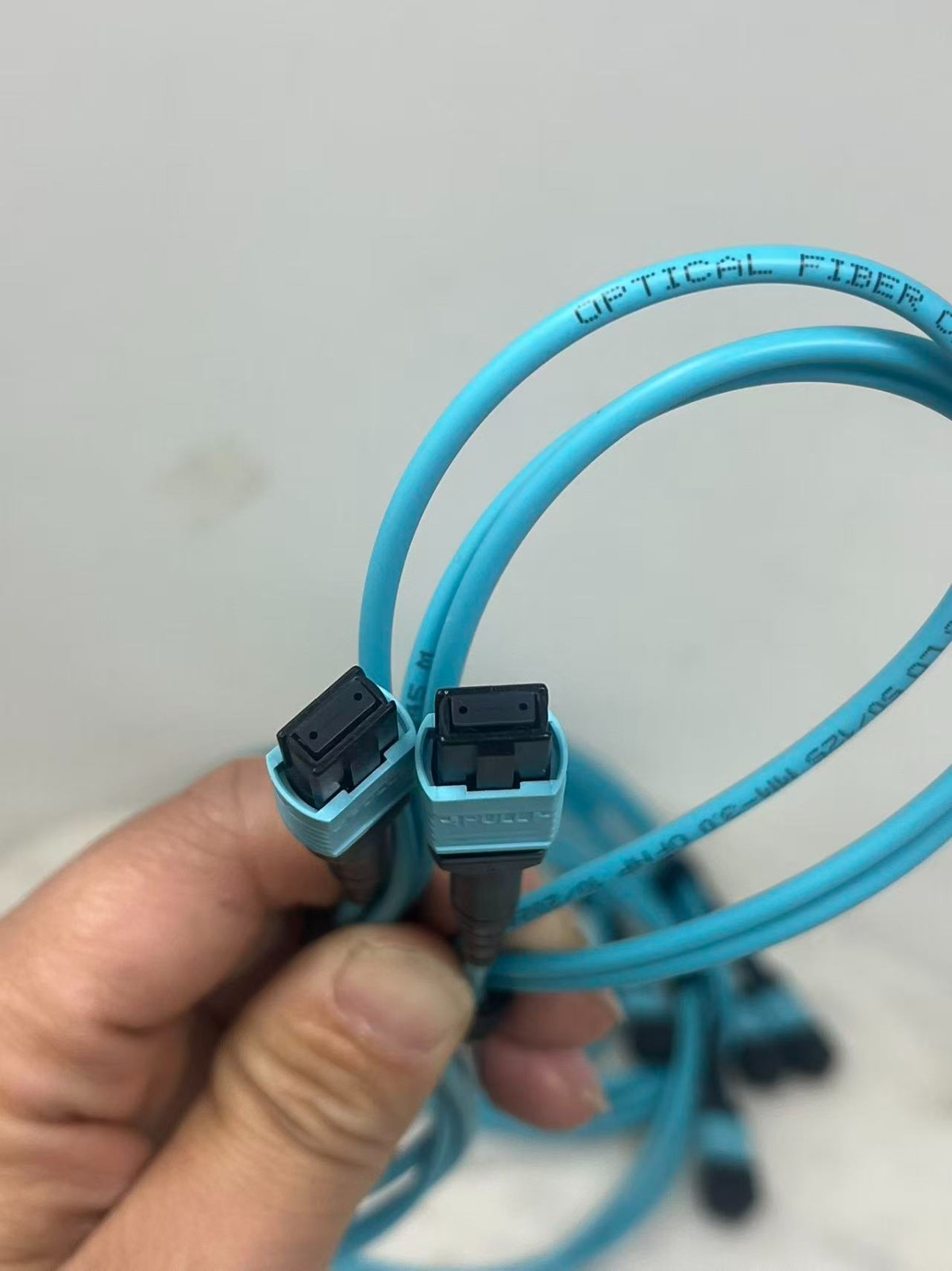 Lot of 5， 12F MPO OM3 MPO Fiber Optic Cables Type B 1.5M Aqua female to female