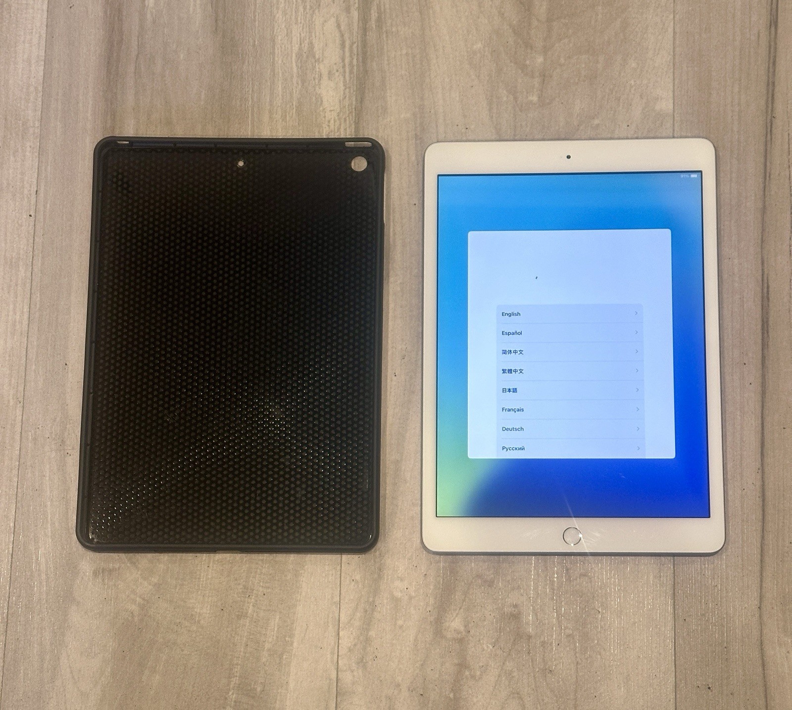 Apple iPad 7th Gen – 10.2″ Display 32GB Wi-Fi Silver Color – Excellent Condition