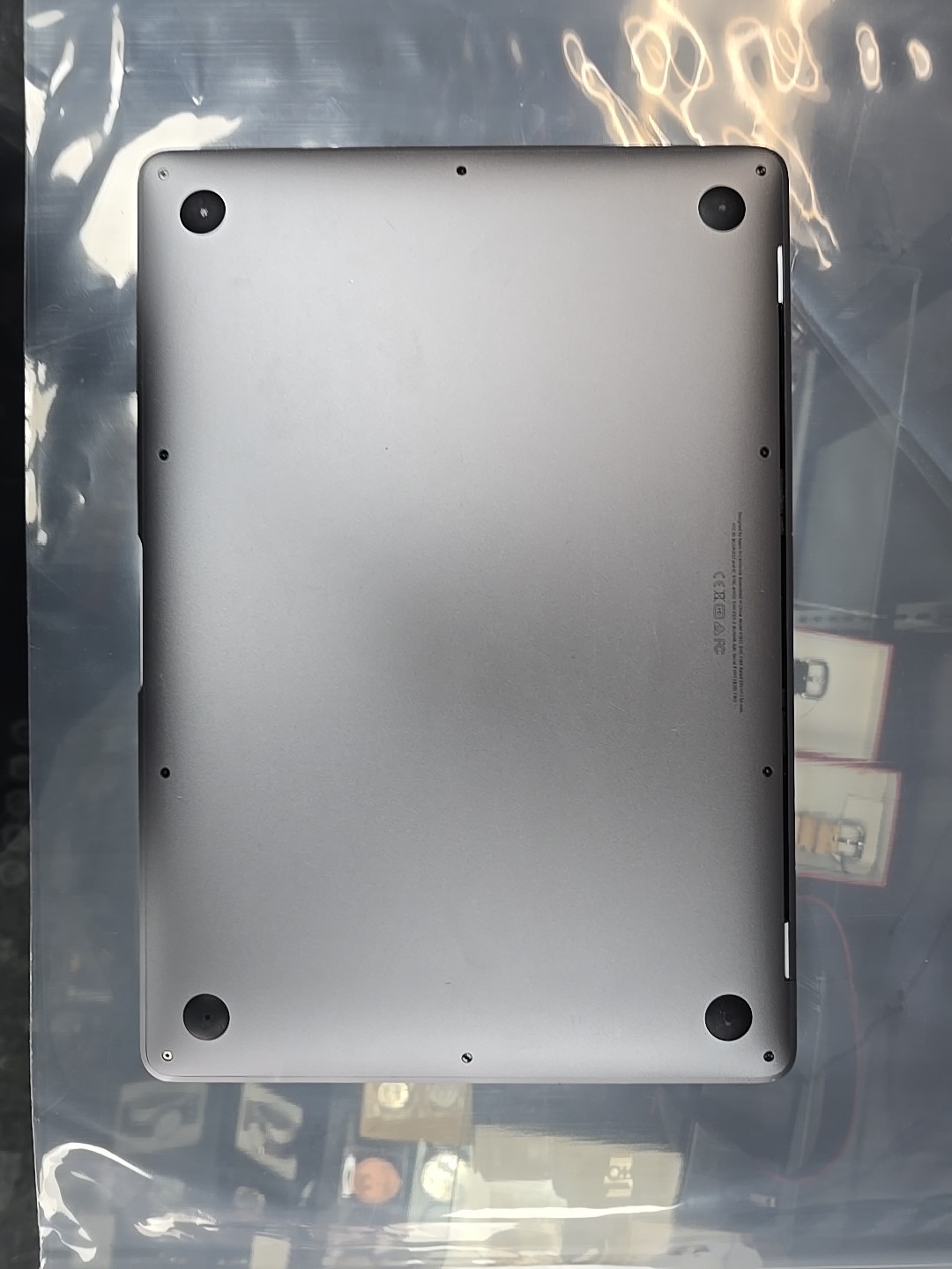 Apple Macbook Air 13″ i5 8GB 128GB – Tested
